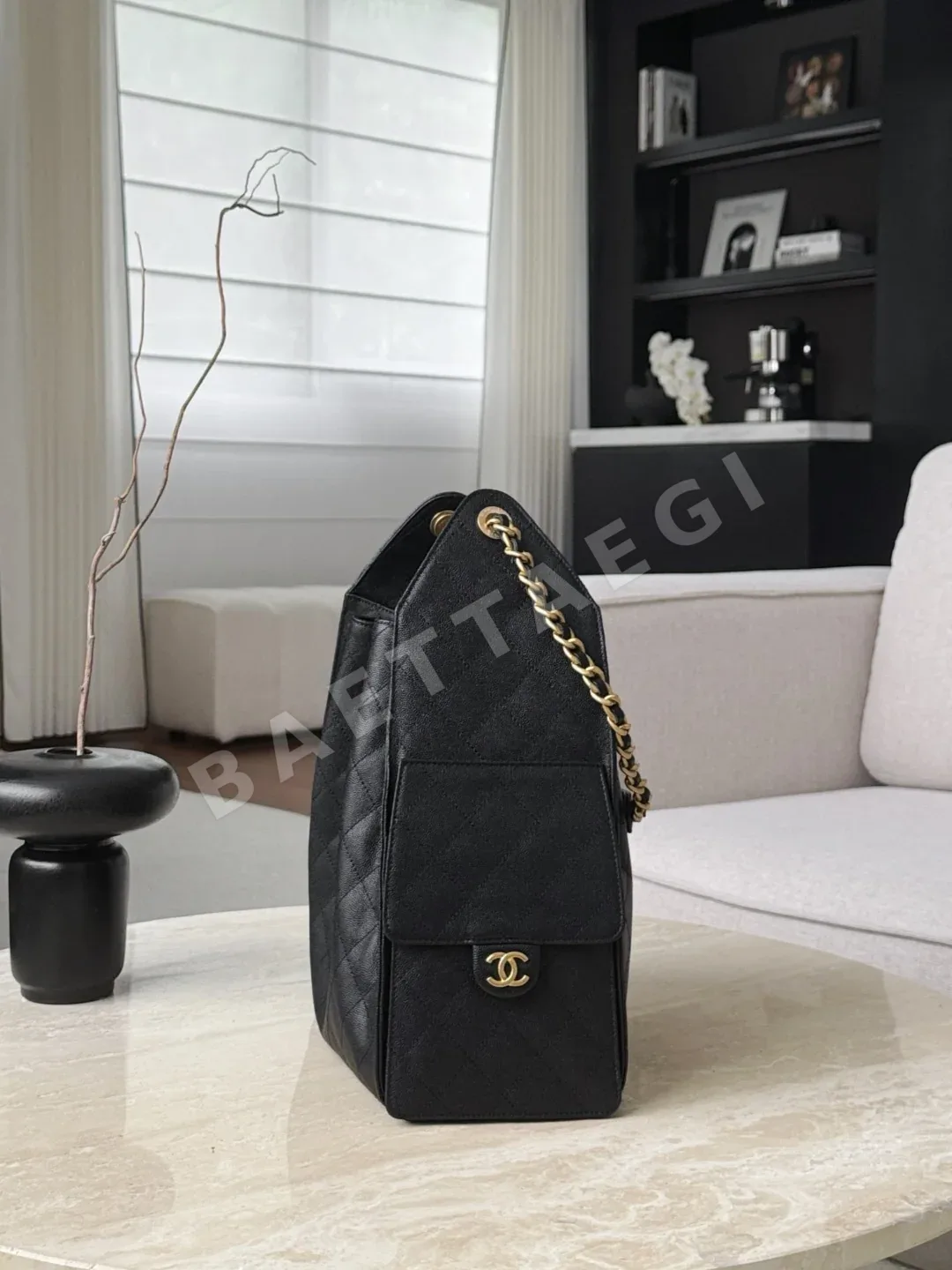 샤넬 더블 C 메탈 체인 숄더 가방 상세 이미지 3