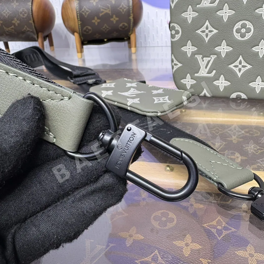 루이비통 모노그램 섀도우 엠보스 3WAY 메신저 가방 M12490 상세 이미지 6