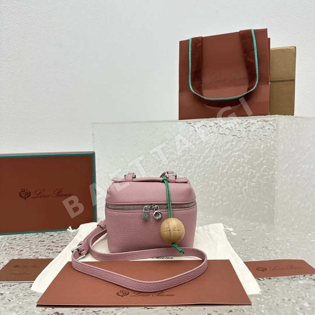 로로피아나 미니 핸드백 128831