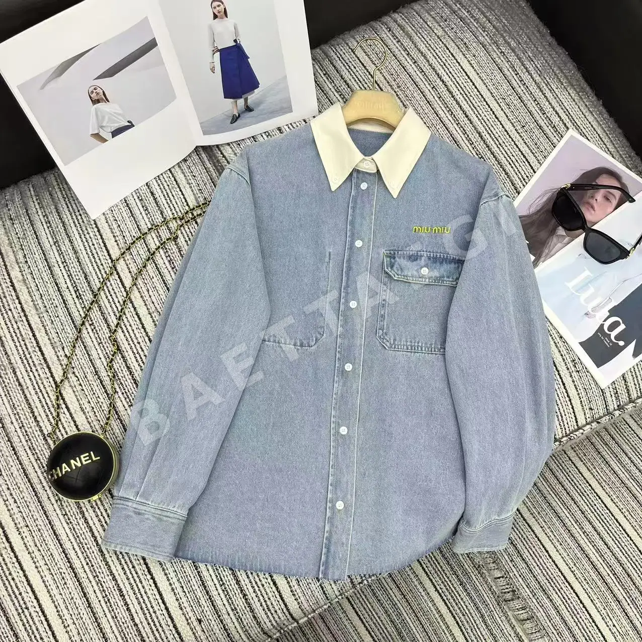 미우미우 자수 데님 셔츠 상세 이미지 3
