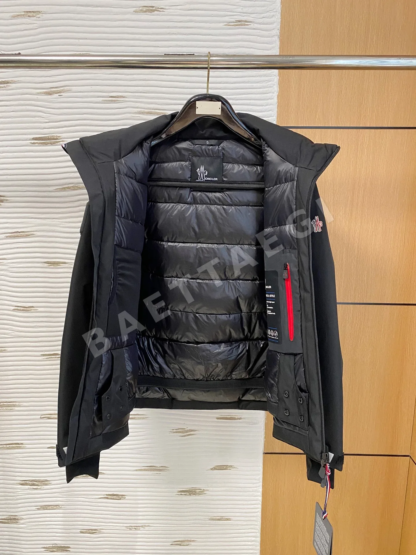 몽클레르 발름혼 패딩 점퍼 상세 이미지 5