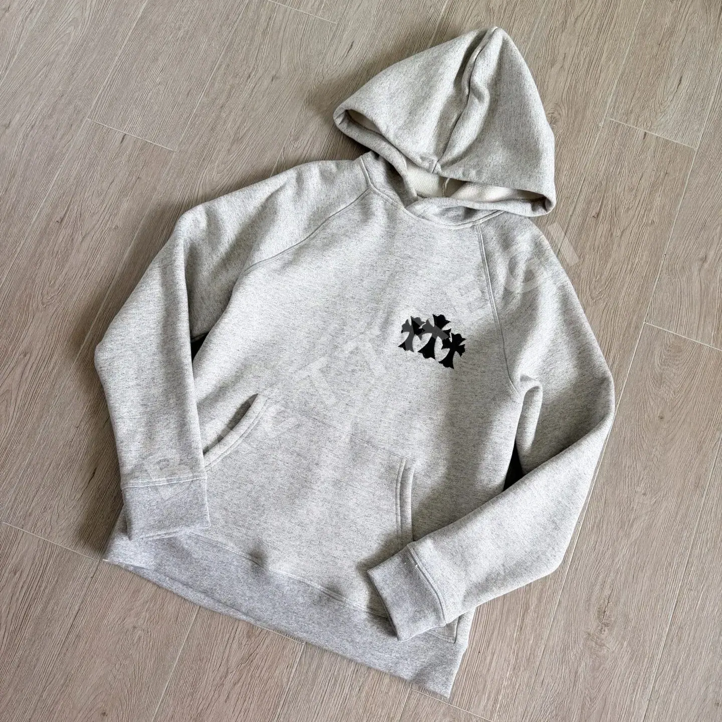 크롬하츠 플로키 가공 스리 크로스 후드 남성 스웨트셔츠 상세 이미지 4