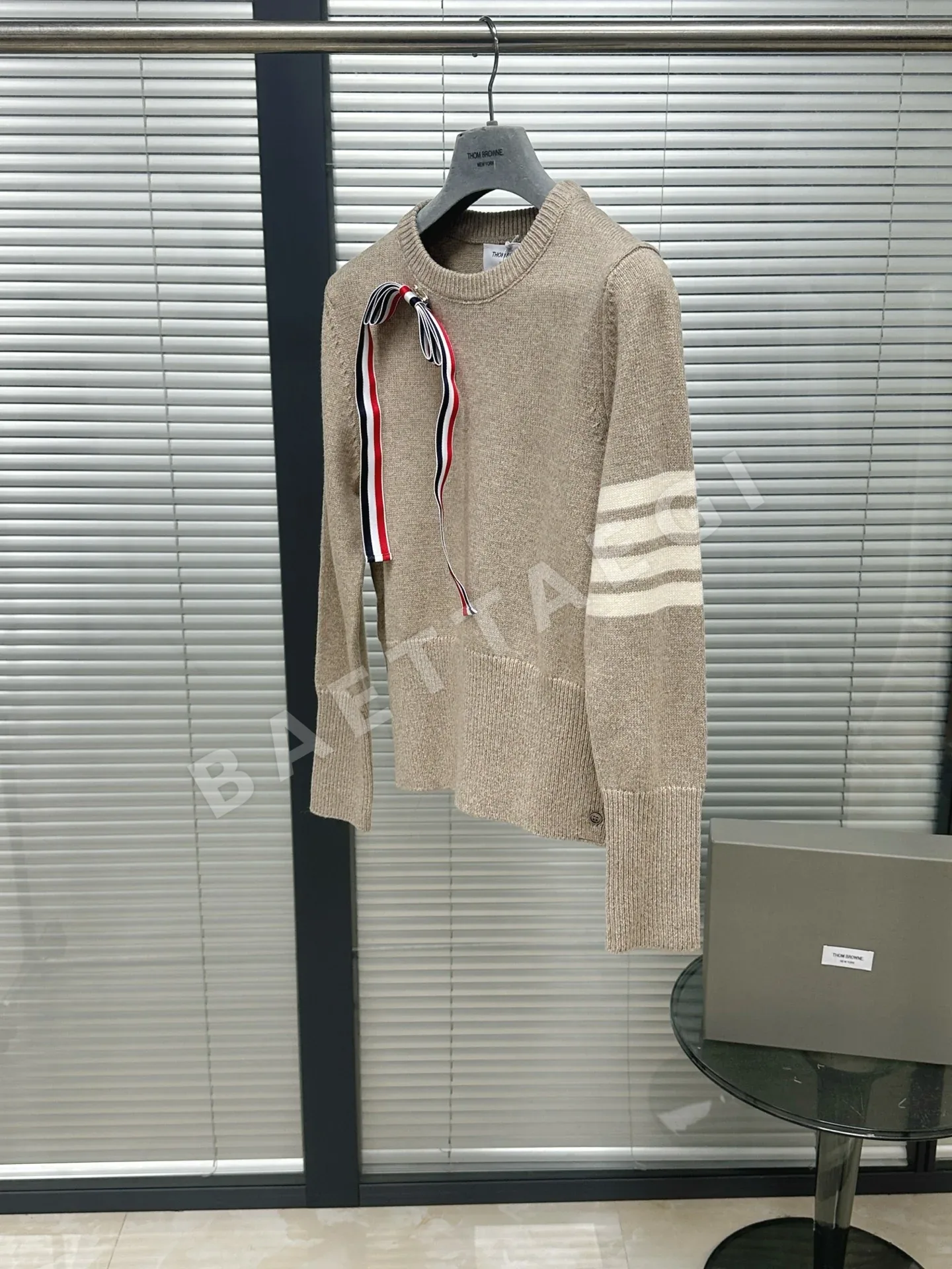 톰브라운 여성 울 크루넥 니트 풀오버 상세 이미지 3