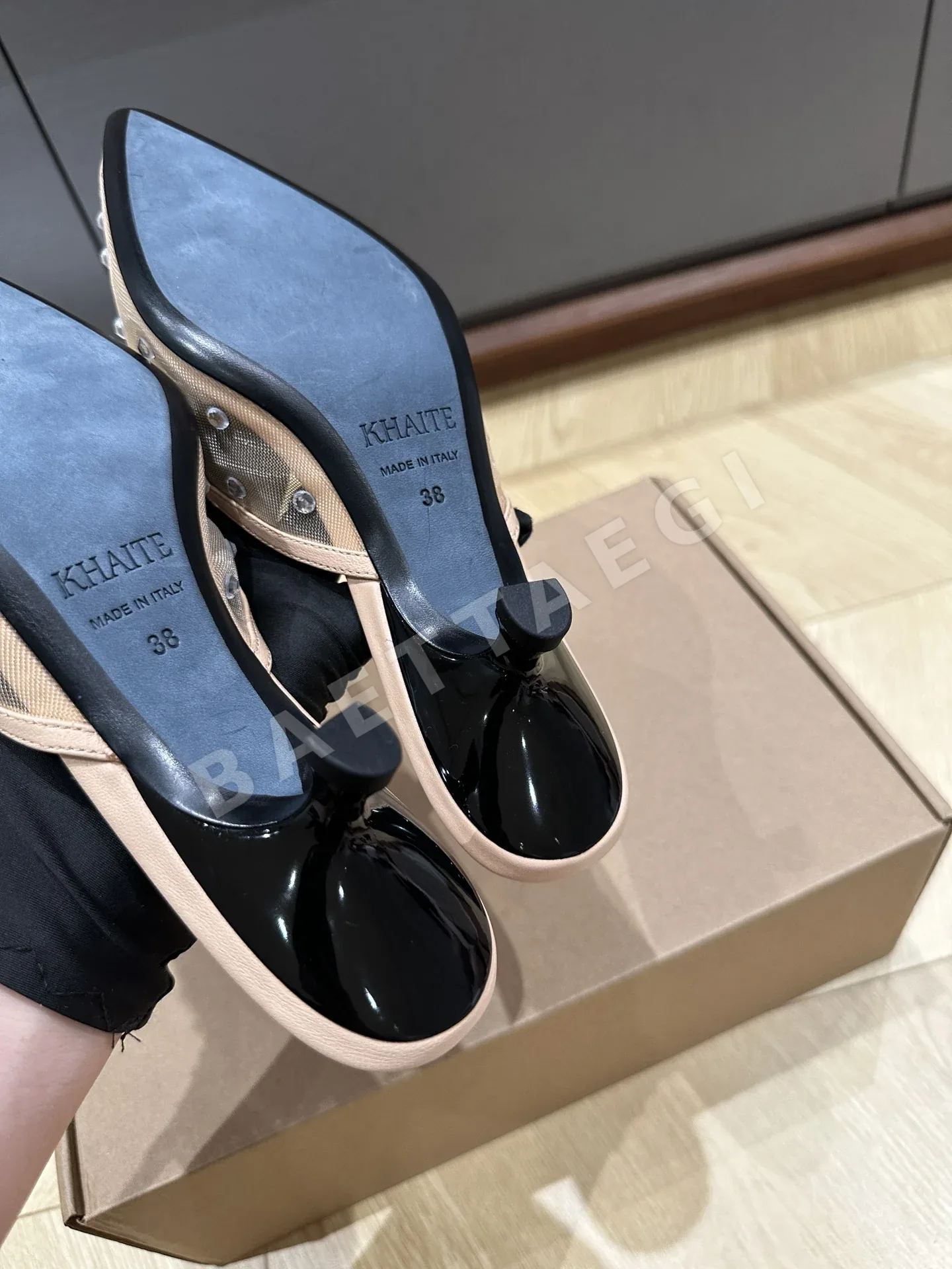 케이트 메시 라인스톤 플랫솔 신발 상세 이미지 8