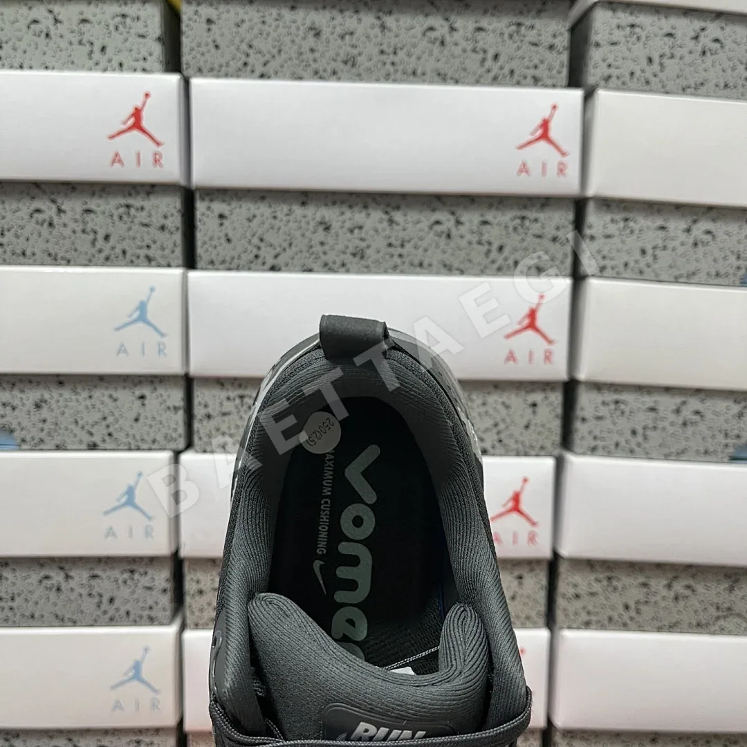 나이키 [XY] 보메로 18 IM6010-060 201155 Nike Vomero 18 Anthracite Reflect Silver 상세 이미지 9