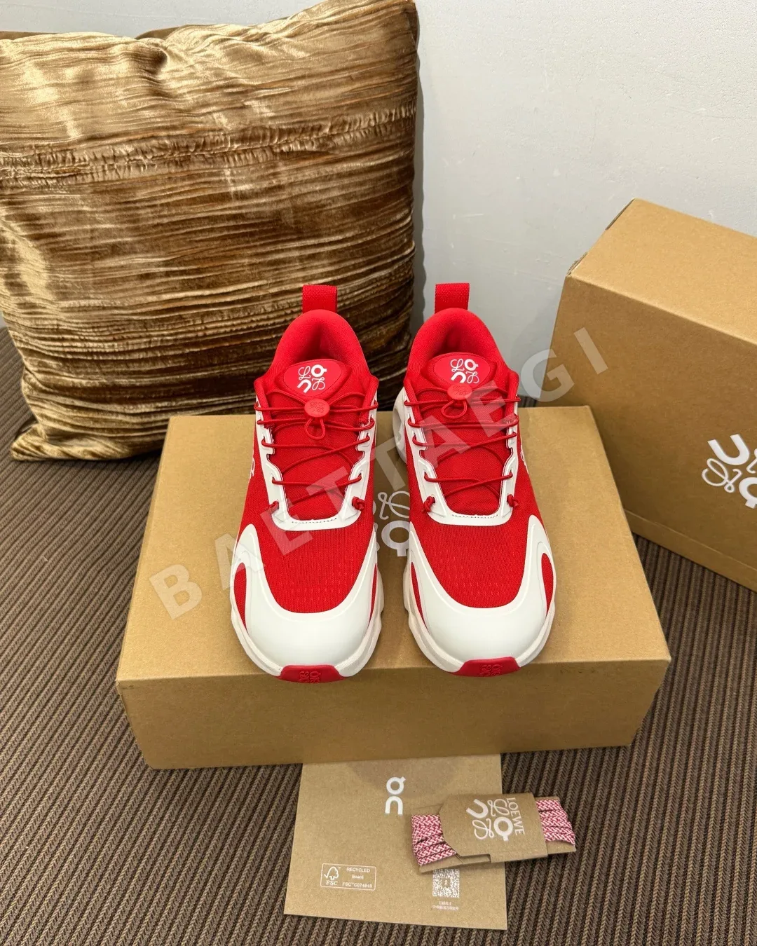 로에베 스니커즈 메시 187657
