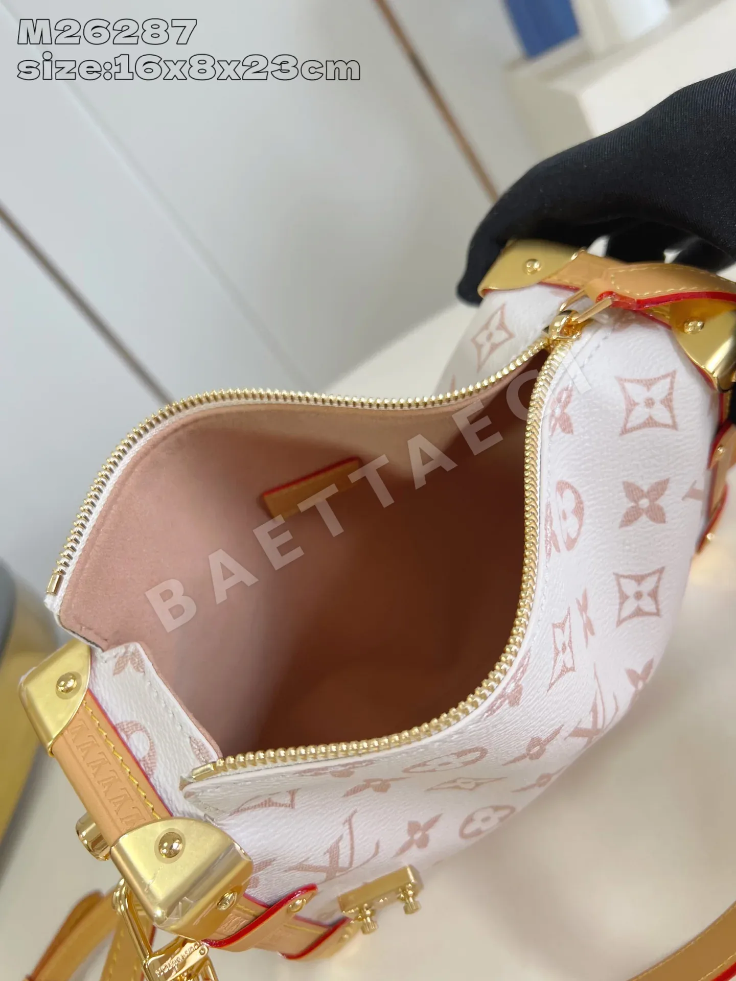루이비통 화이트 모노그램 미디엄 핸드백 M26287 상세 이미지 10
