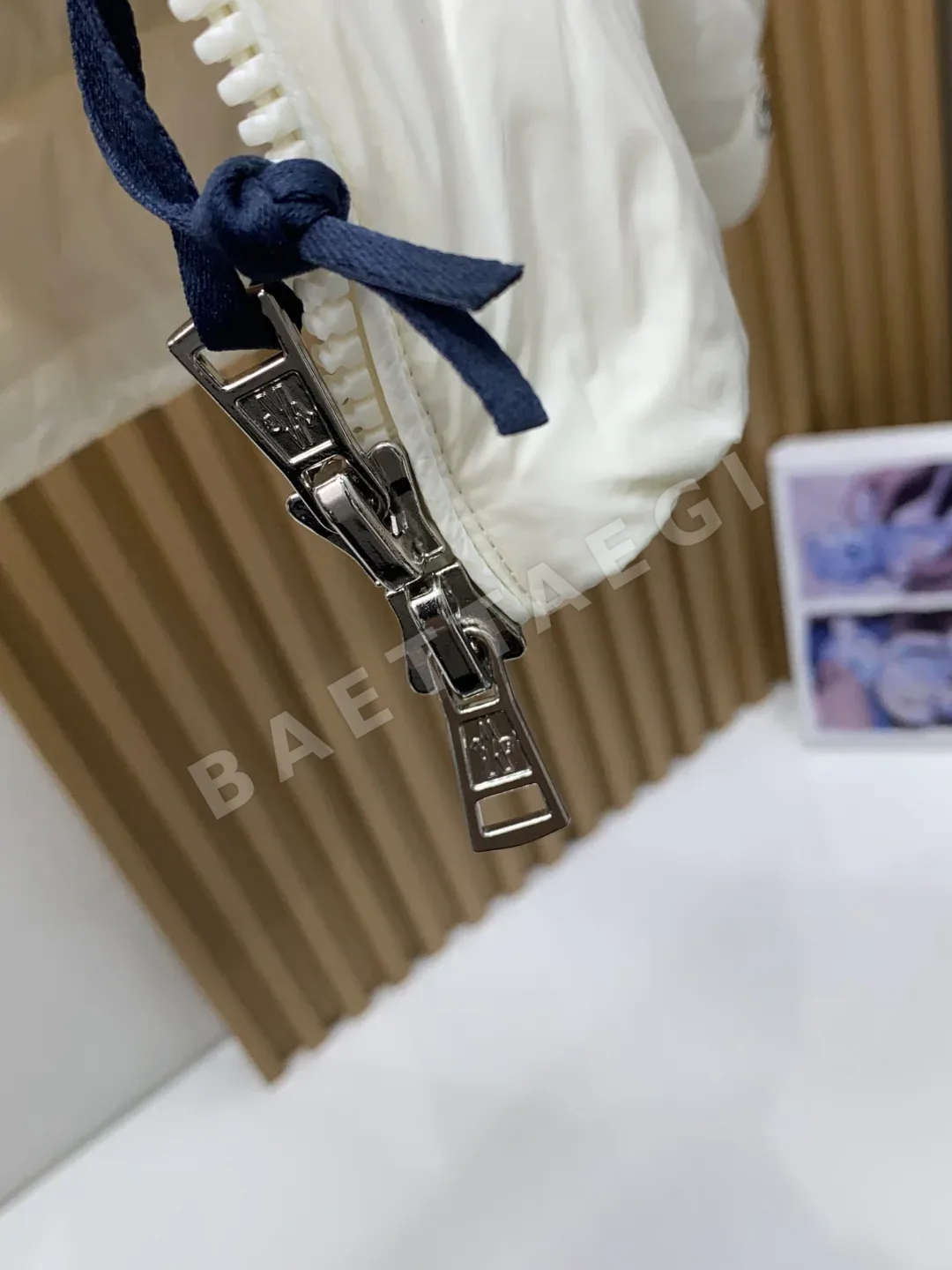 몽클레르 남성 다운 패딩 점퍼 상세 이미지 7