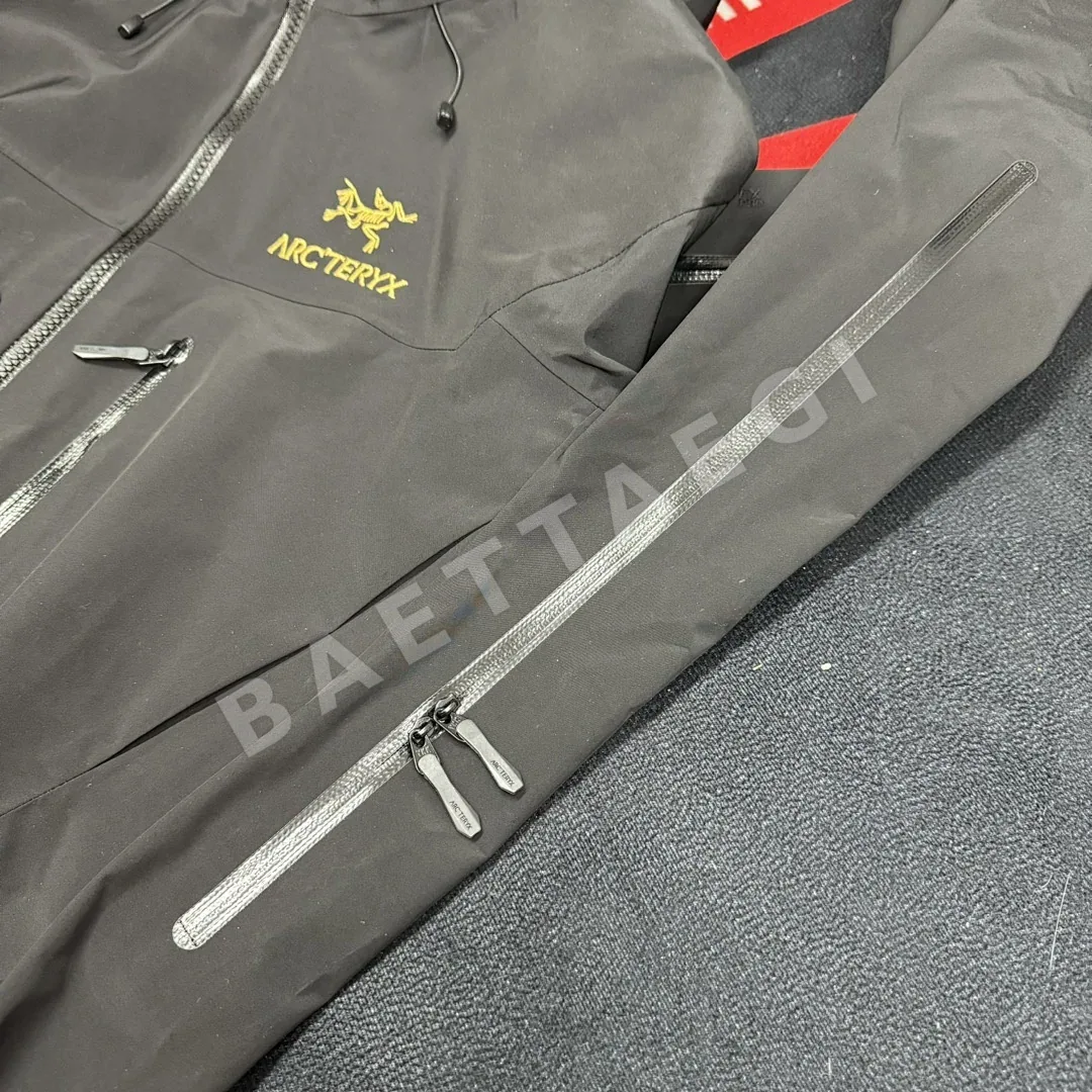 아크테릭스 [TZ] 알파 SV 자켓 6세대 블랙 골드 200130 Arc'teryx Alpha SV Jacket 6 24K Black 상세 이미지 29