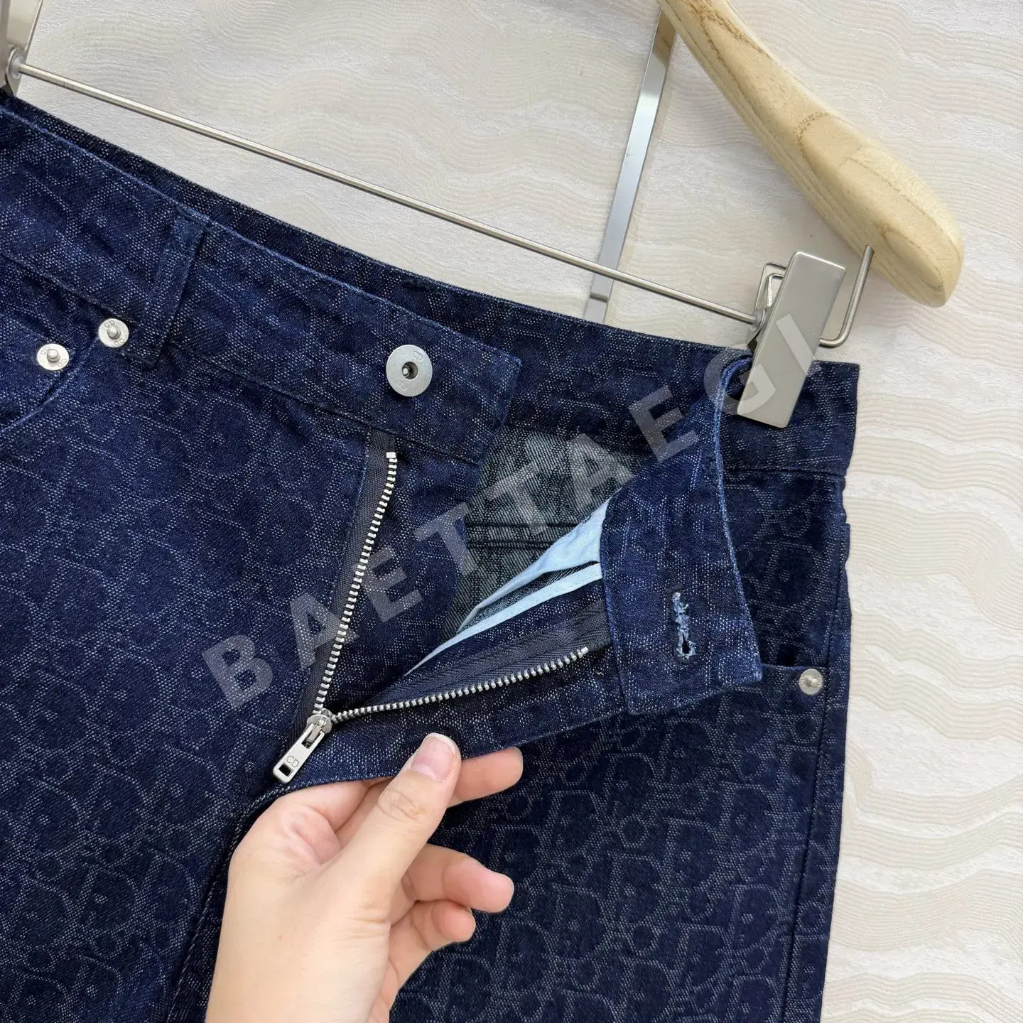 디올 자카드 워시 데님 여성 바지 상세 이미지 5