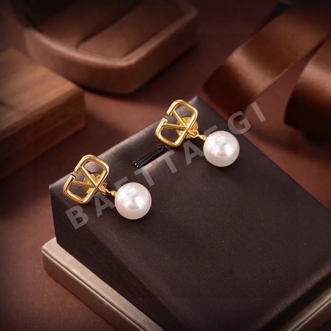 발렌티노 귀걸이 63457 Valentino Earrings 상세 이미지 3