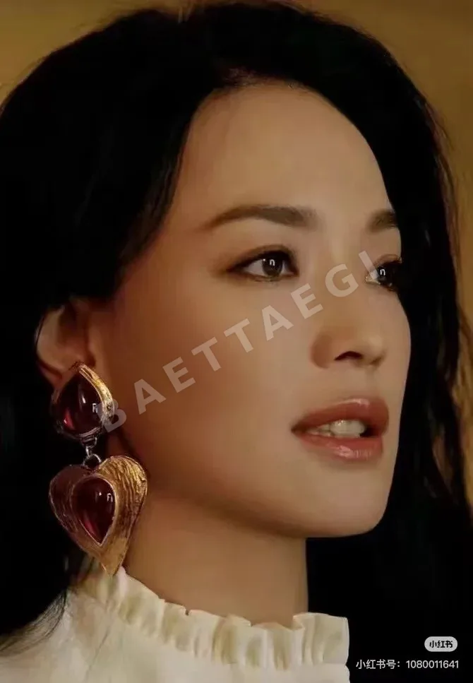생로랑 레트로 빅 하트 이어클립 귀걸이 상세 이미지 2