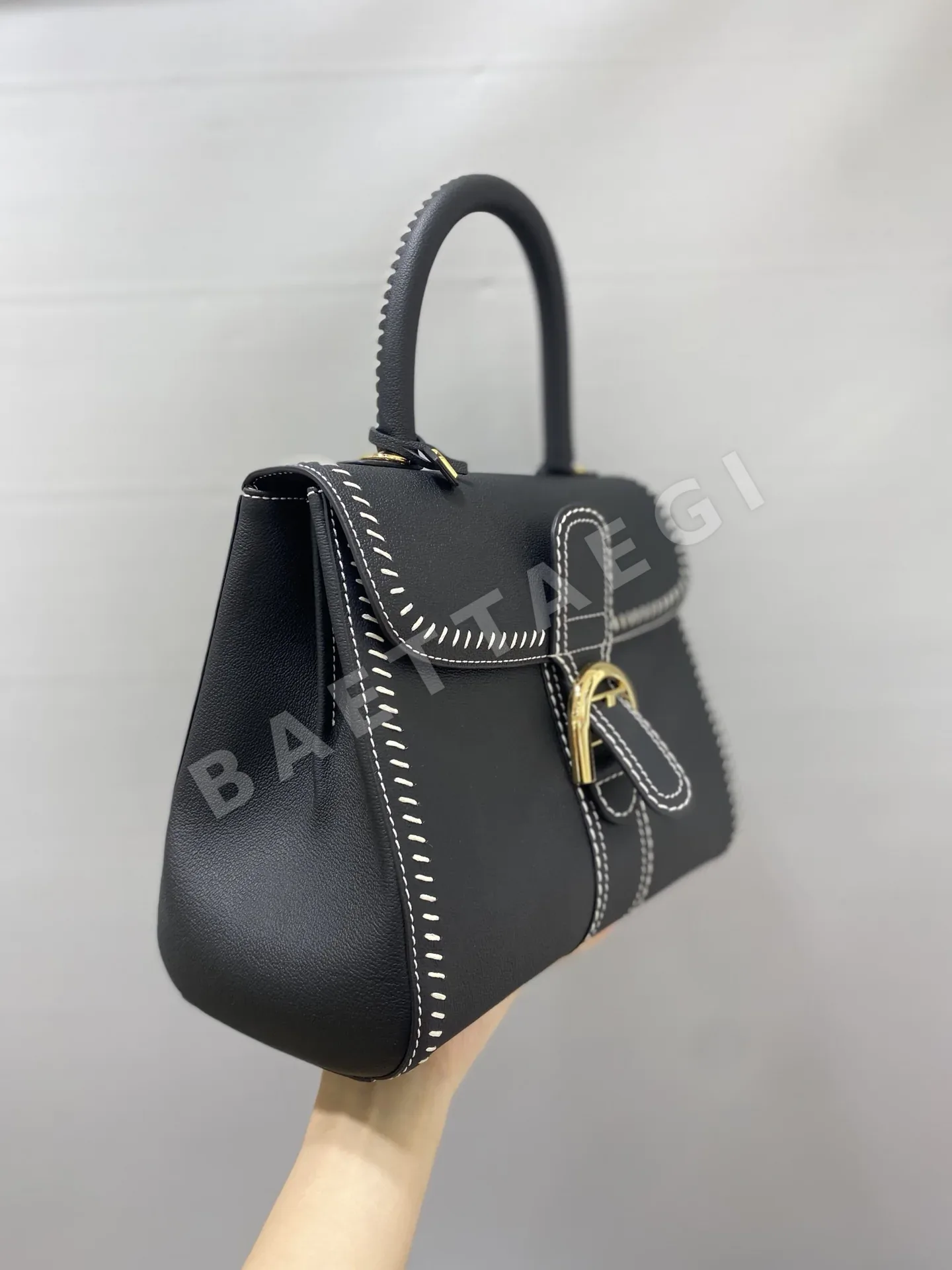 델보 브릴리언트 블랙 숄더백 상세 이미지 4