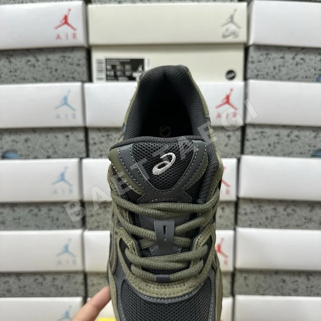 아식스 [M] 젤 NYC 1203A383-303 200509 Asics Gel-NYC Loden Green Graphite Grey 상세 이미지 7