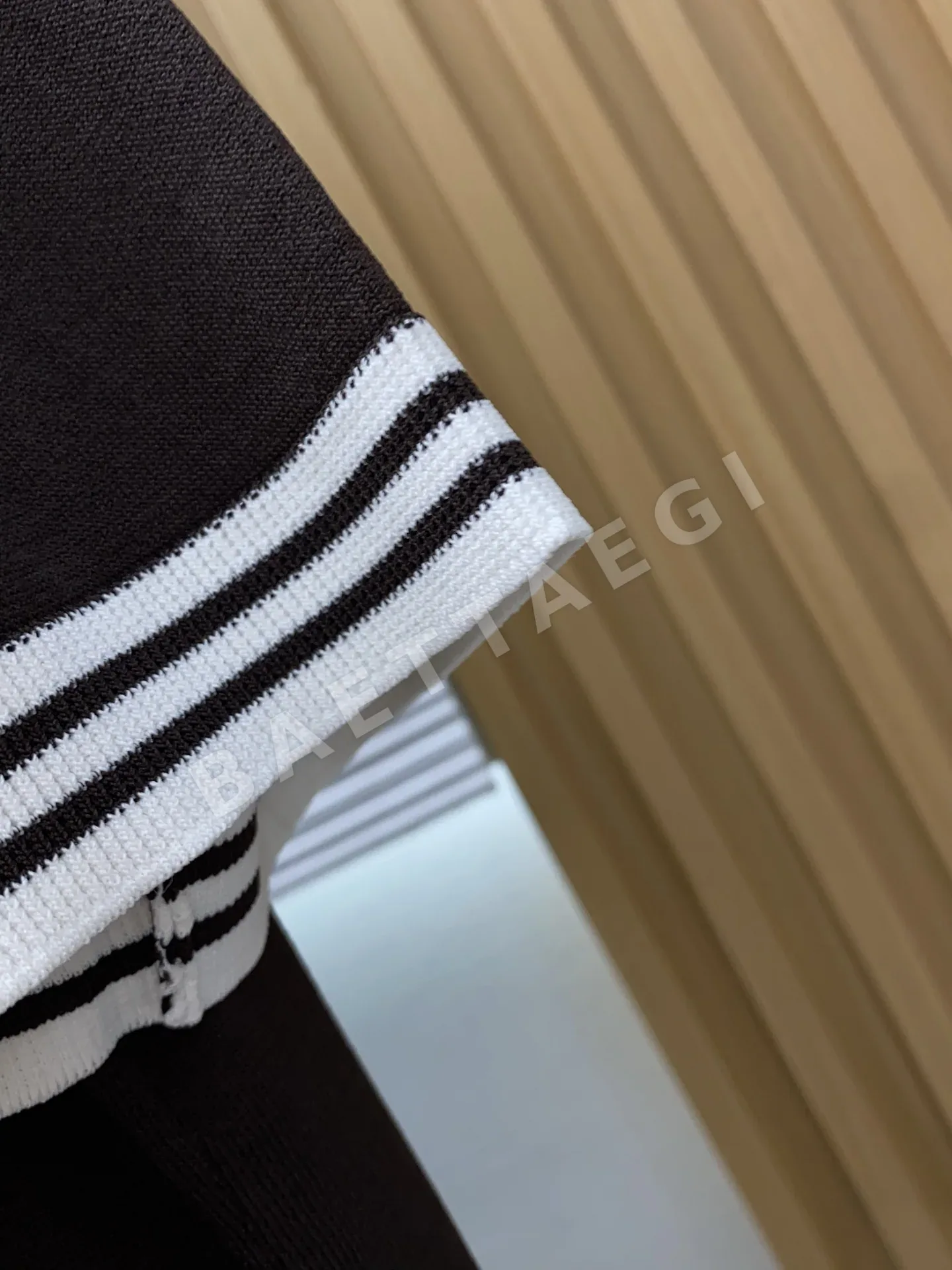 톰포드 카라 니트 폴로 반팔 티셔츠 상세 이미지 6