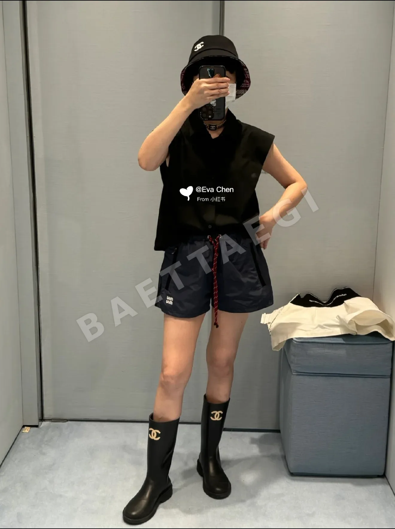 미우미우 드로스트링 네이비 여성 반바지 101835