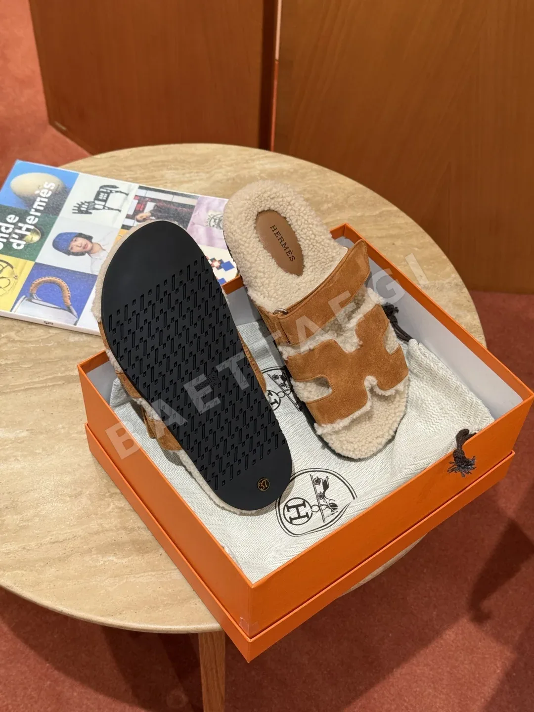 에르메스 시프르 샌들 내추럴 램스킨 상세 이미지 3