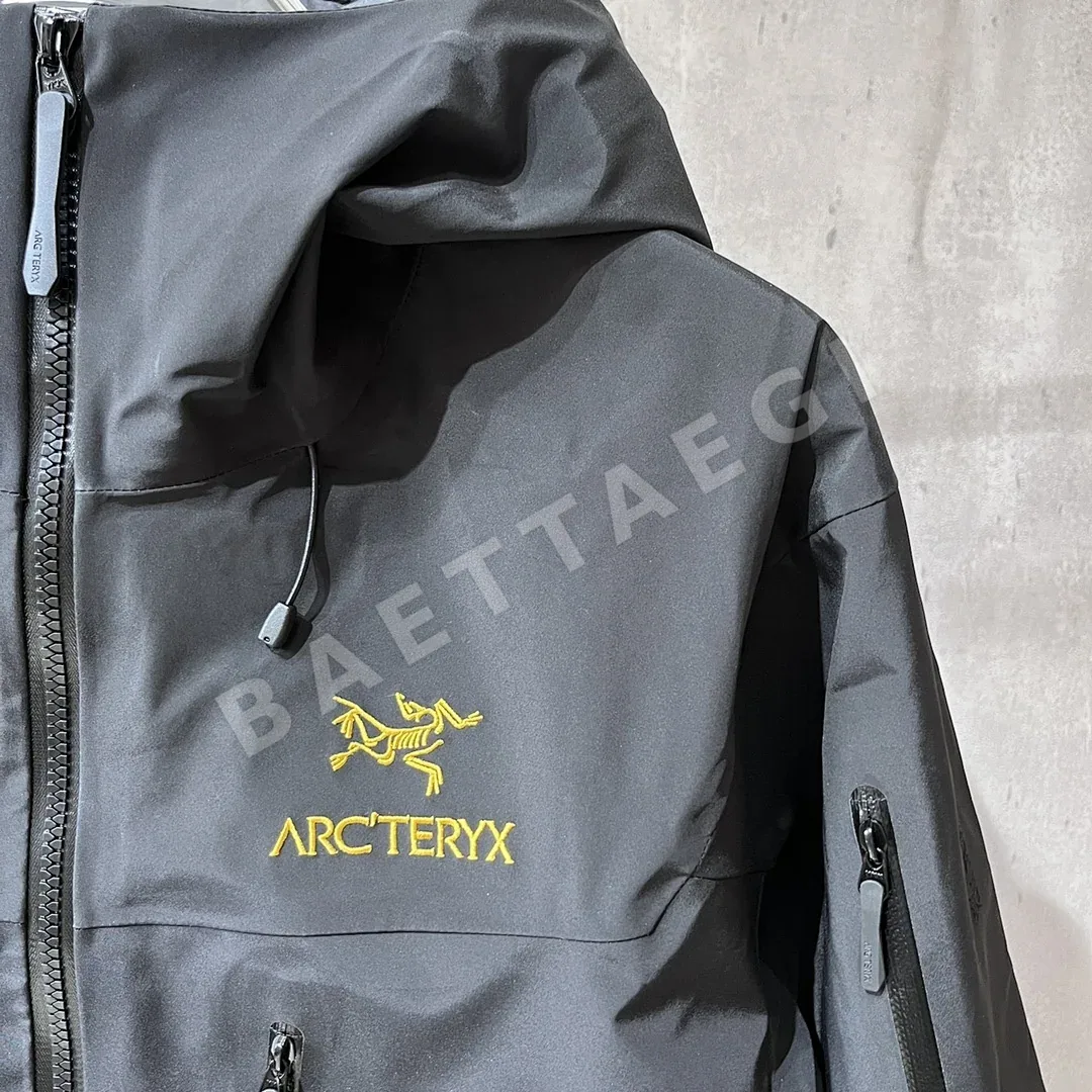 아크테릭스 [TZ] 알파 SV 자켓 6세대 블랙 골드 200130 Arc'teryx Alpha SV Jacket 6 24K Black 상세 이미지 13