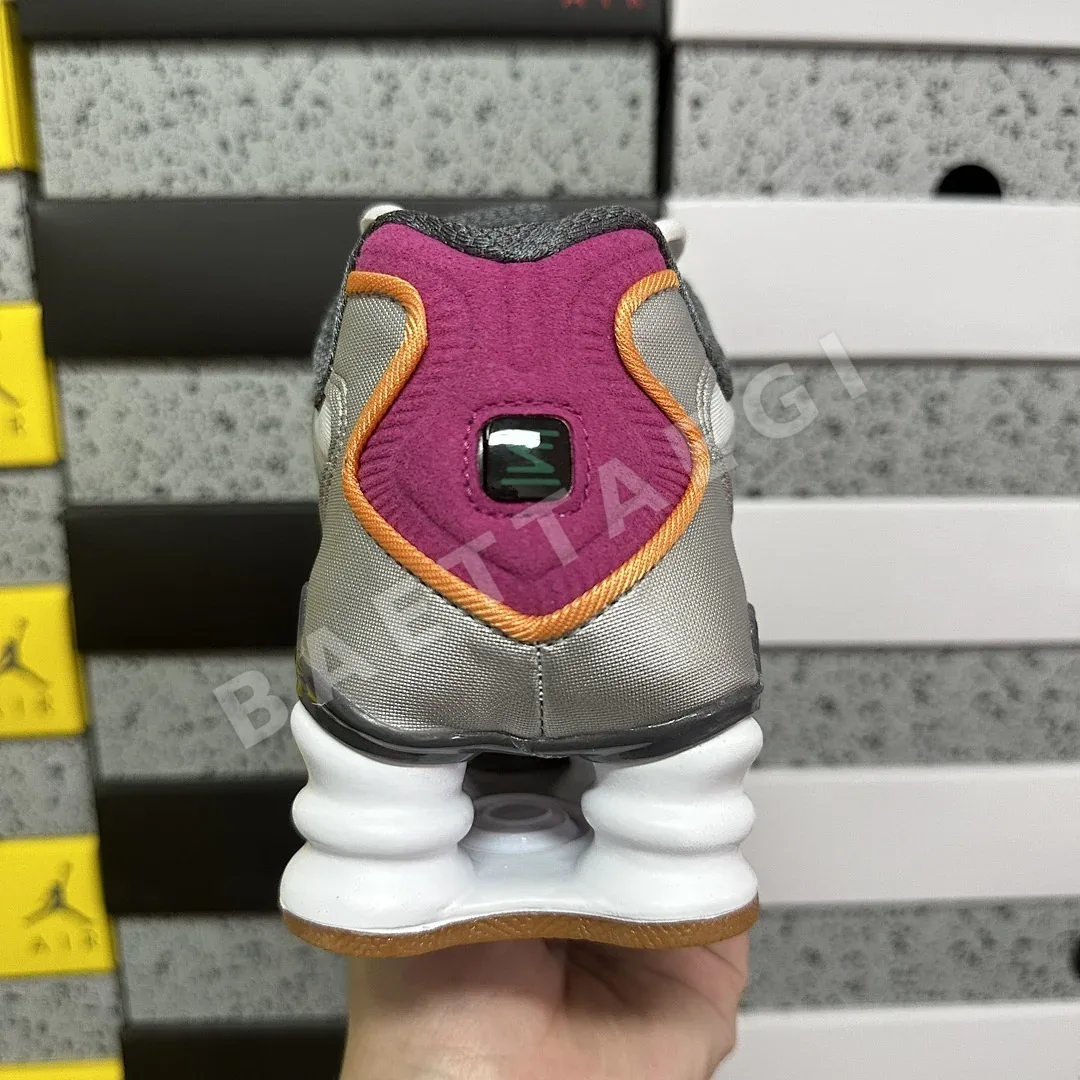 나이키 [WM] 샥스 TL CZ7691-001 201008 Nike Shox TL Size? Viotech 상세 이미지 8