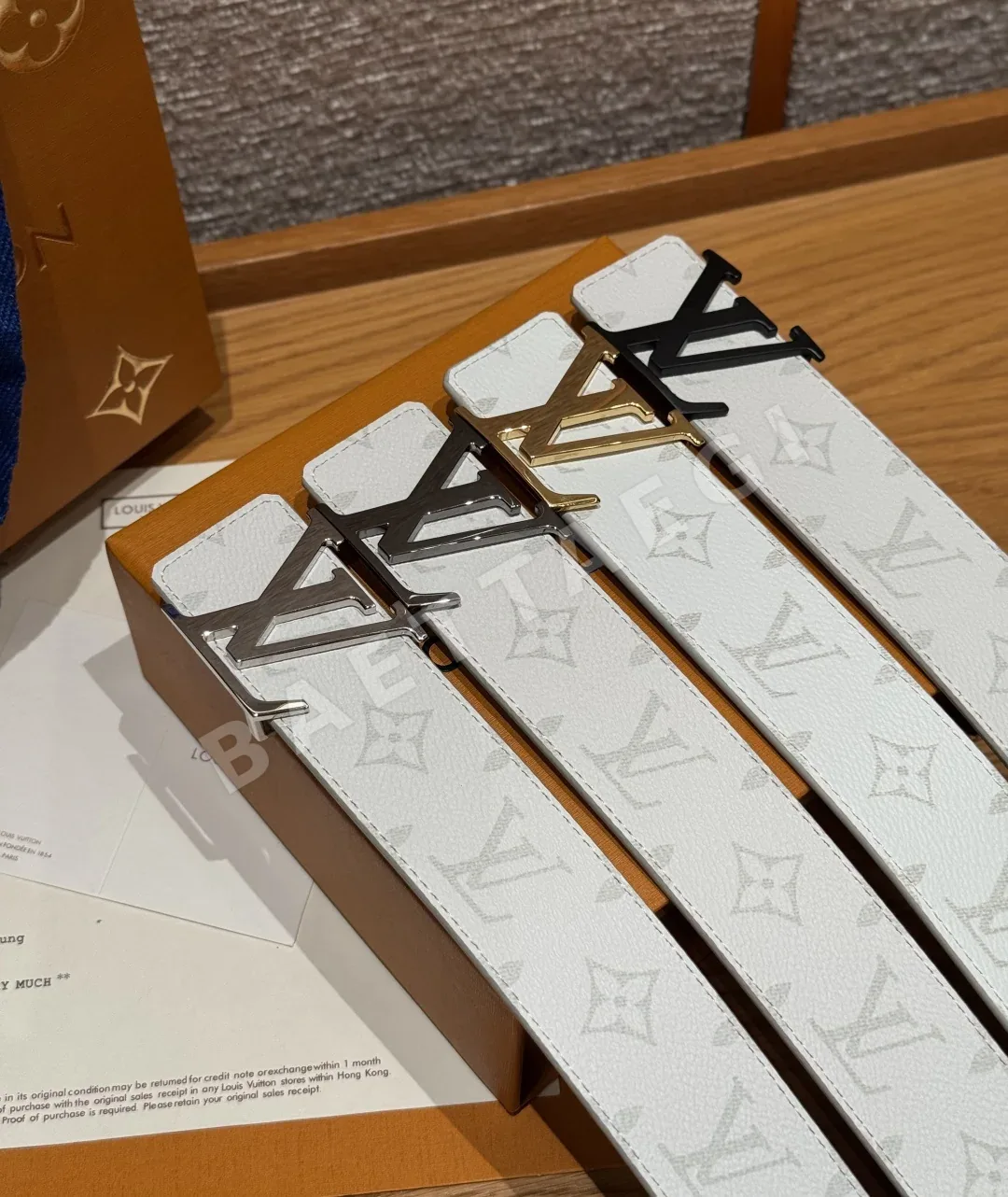 루이비통 쉐이크 리버시블 40mm 벨트 상세 이미지 5