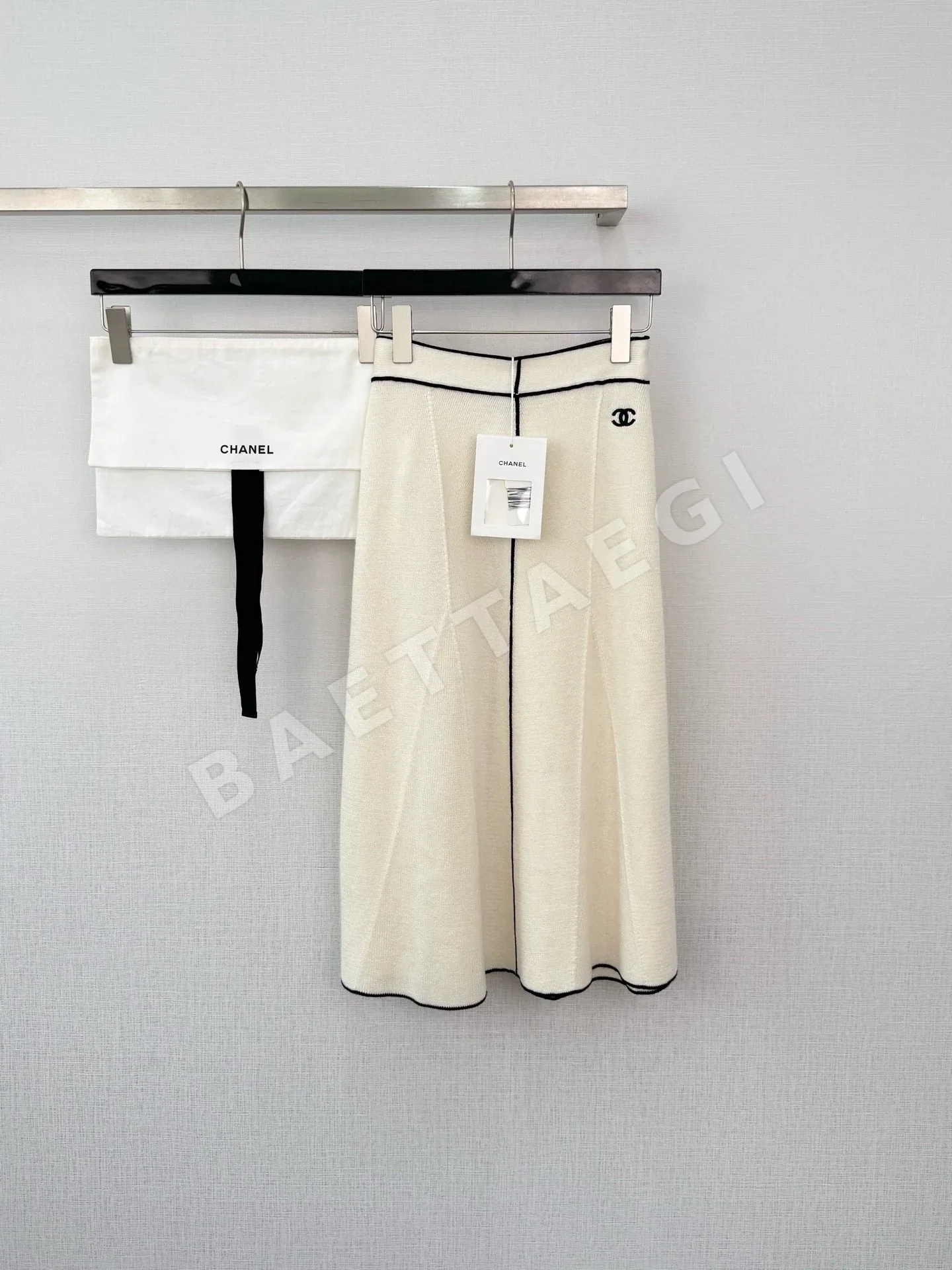 샤넬 블랙 화이트 컬러 블록 니트 바지 154941