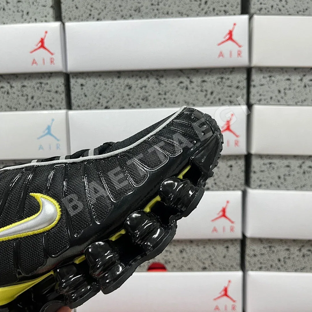 나이키 [MAX] 샥스 TL CN0151-002 201237 Nike Shox TL Black Dynamic Yellow Metallic 상세 이미지 10