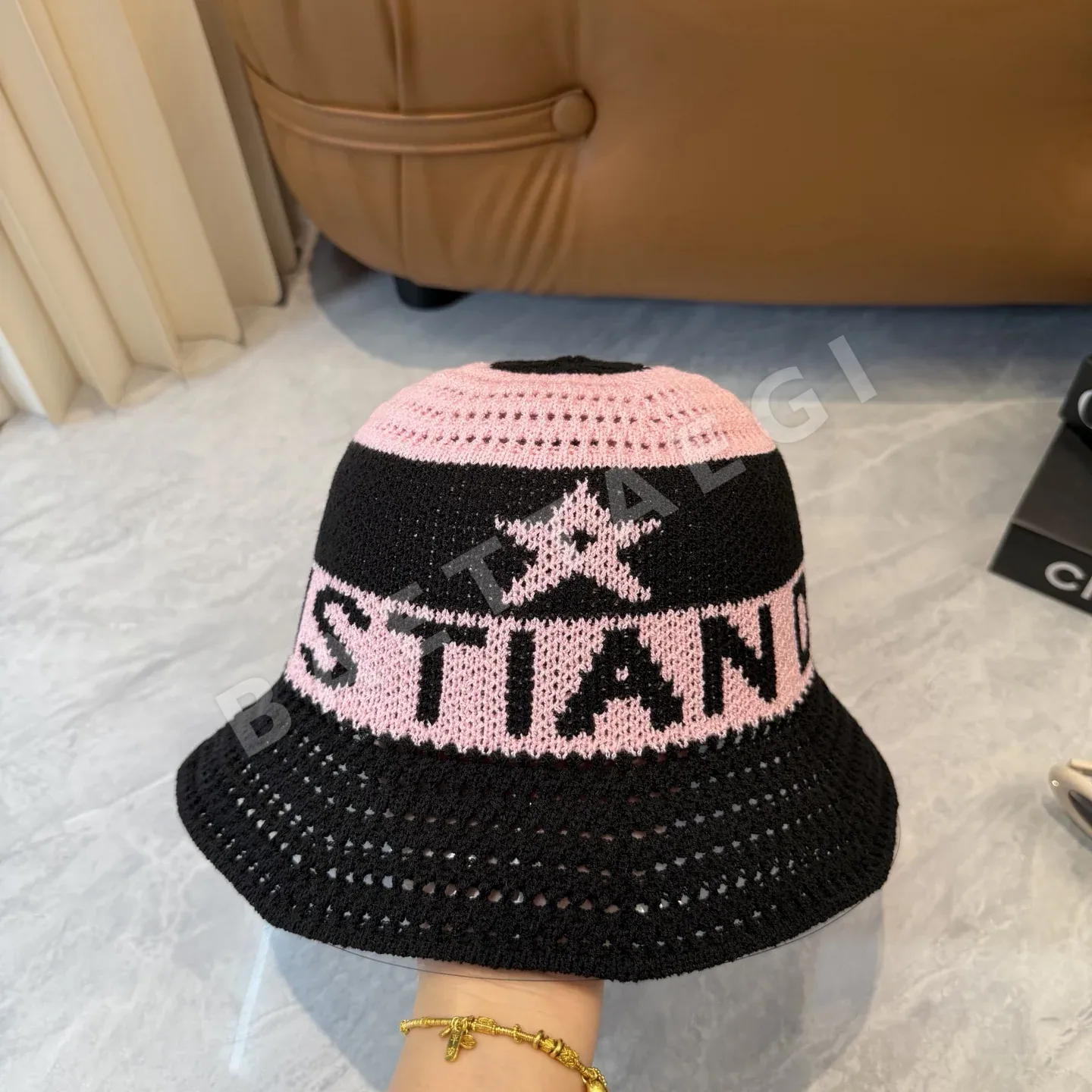 디올 스트라이프 메시 버킷햇 모자 상세 이미지 2