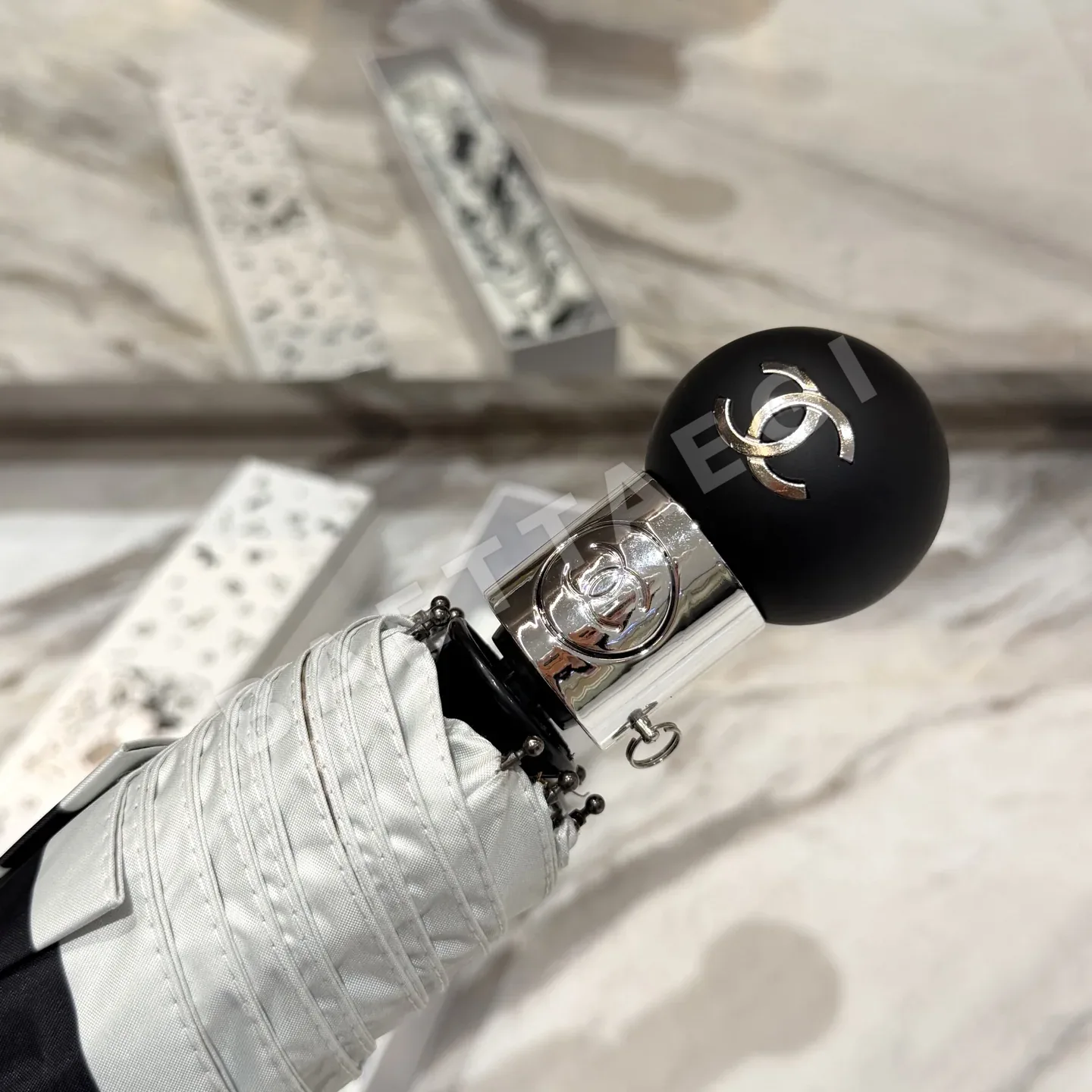 샤넬 우산 85270 Chanel Umbrella 상세 이미지 2