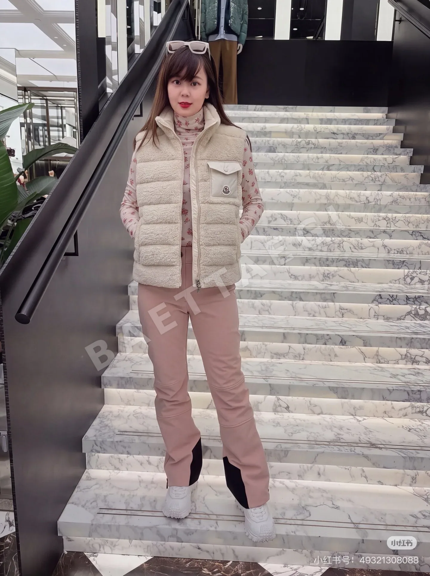 몽클레르 테디 베어 플리스 여성 다운 조끼 상세 이미지 6