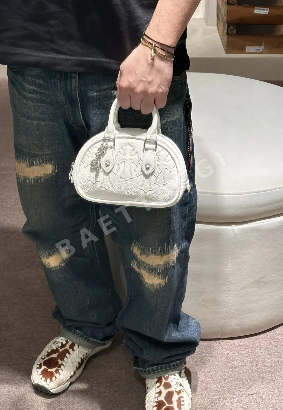 크롬하츠 화이트 소가죽 짐백 가방 상세 이미지 7