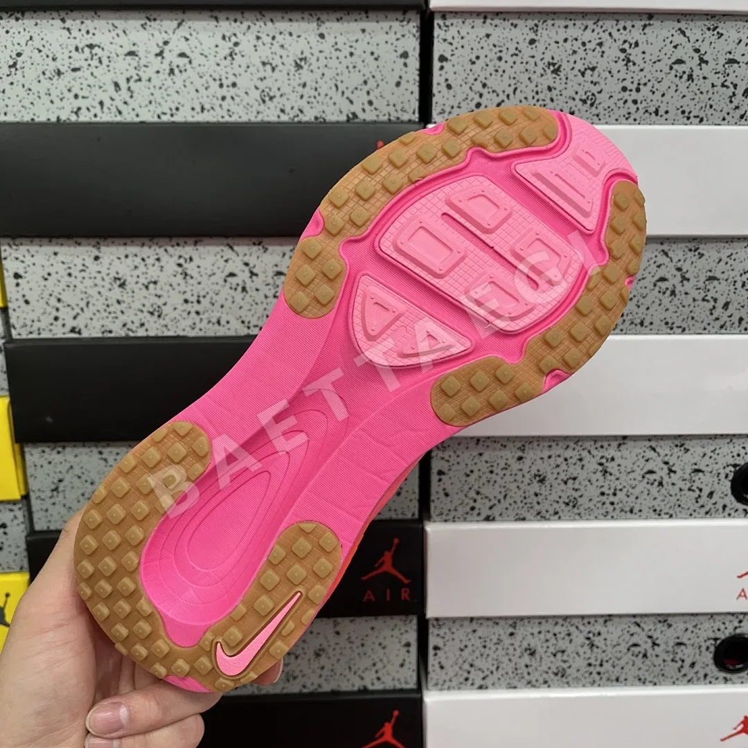 나이키 줌 보메로 18 HM6804-602 201110 Nike Zoom Vomero 18 상세 이미지 6
