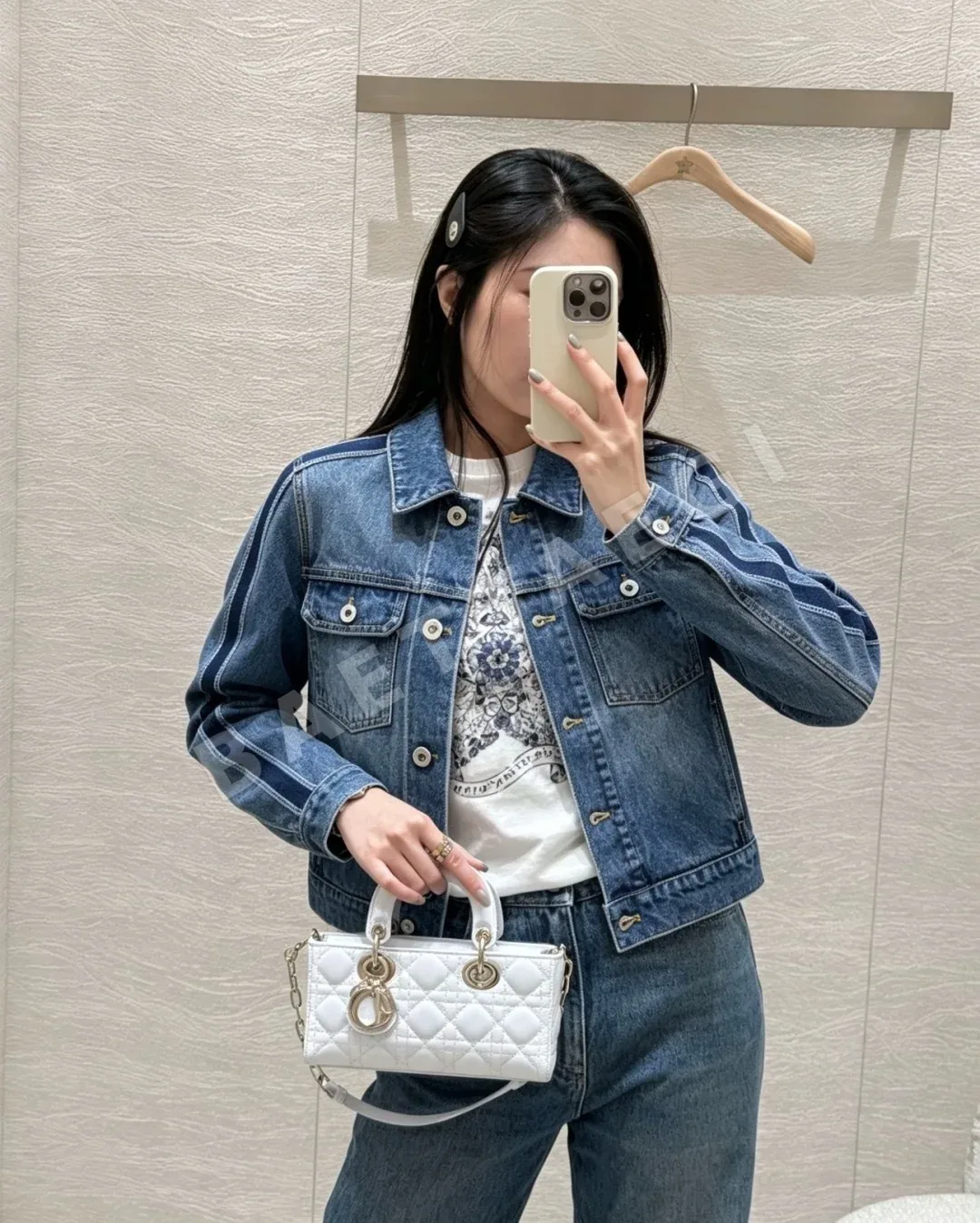 디올 컬러블록 레터 데님 자켓 상세 이미지 3