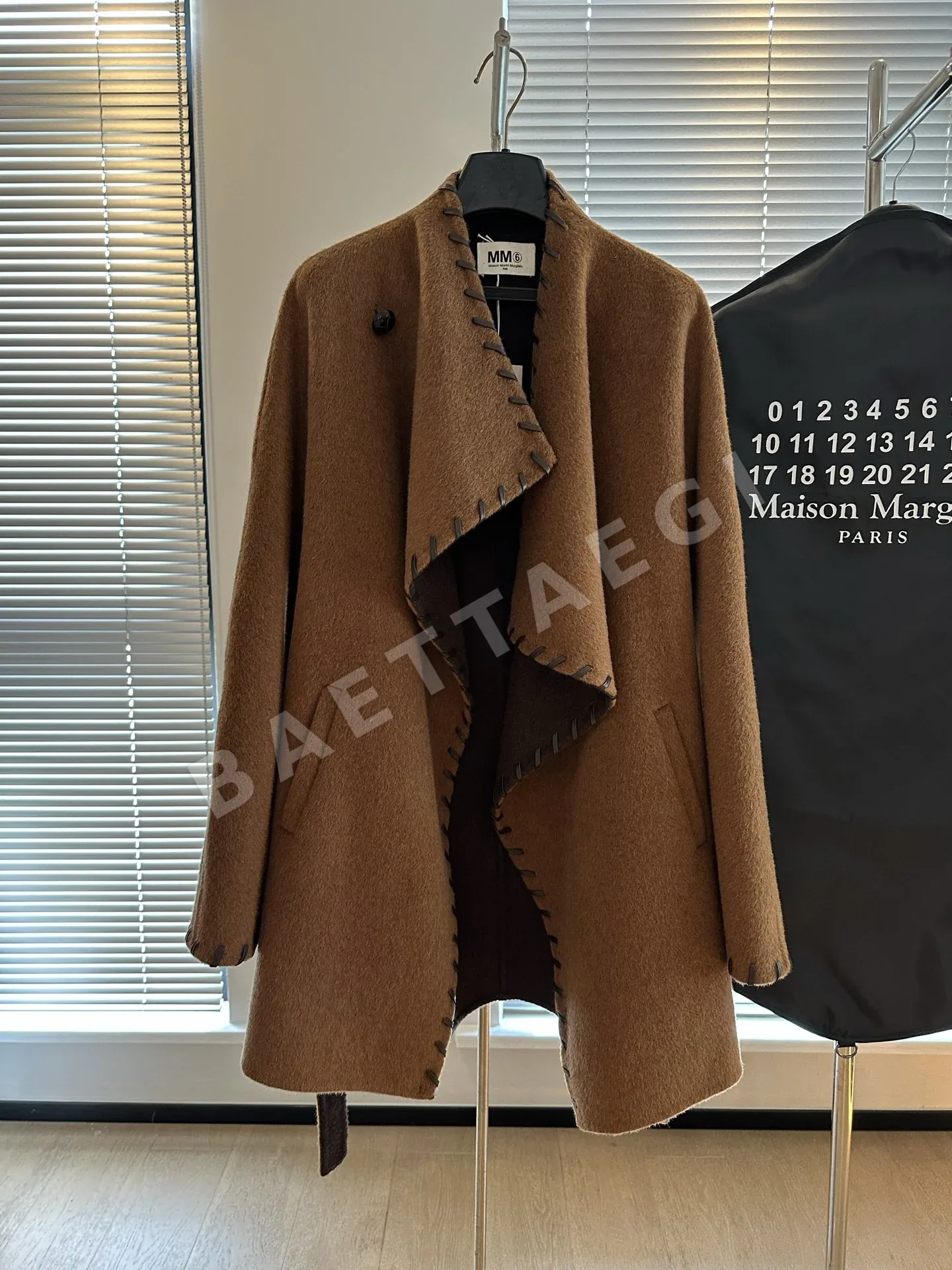 마르지엘라 손바느질 울 캐시미어 자켓 상세 이미지 2