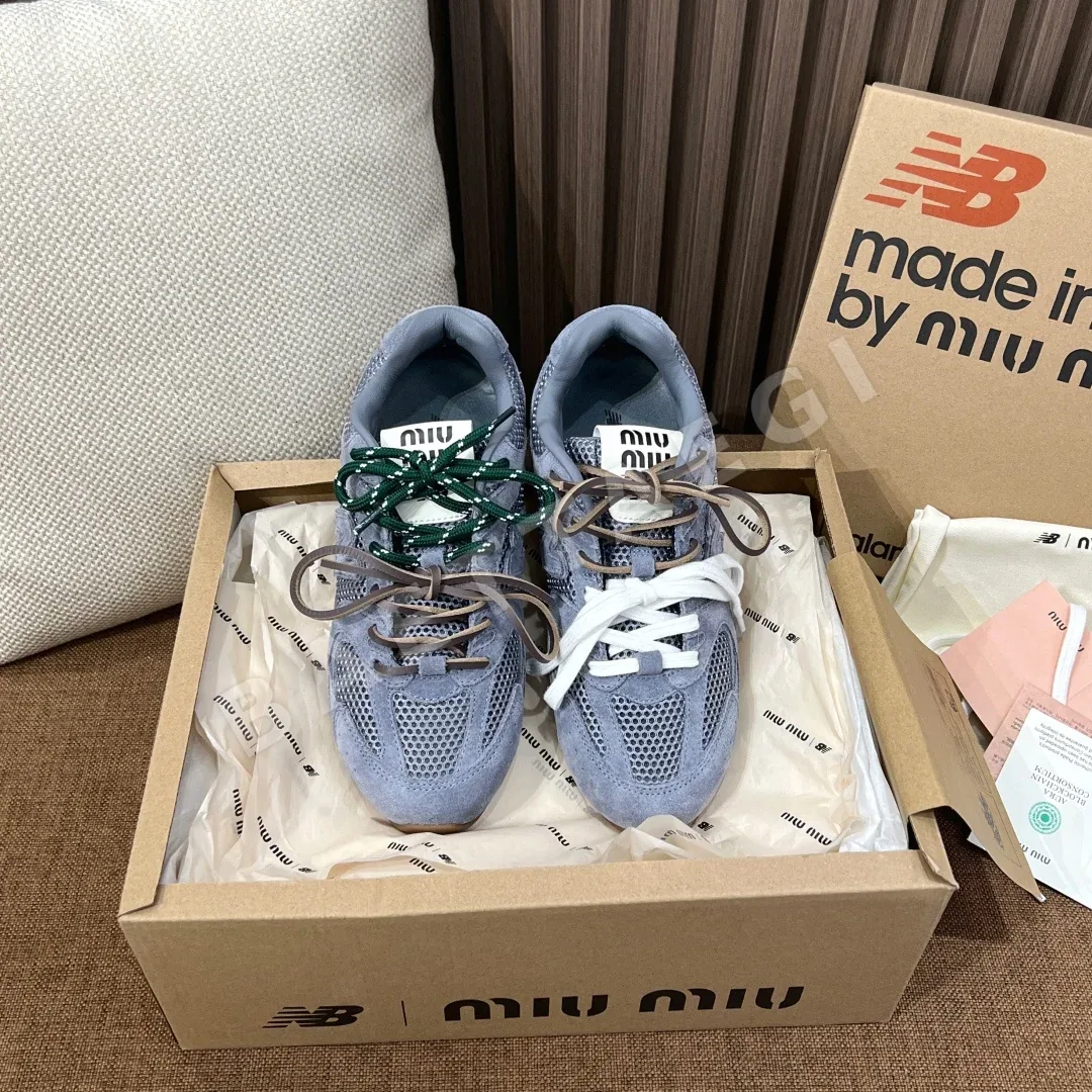 미우미우 스니커즈 스웨이드 콜라보레이션 상세 이미지 2