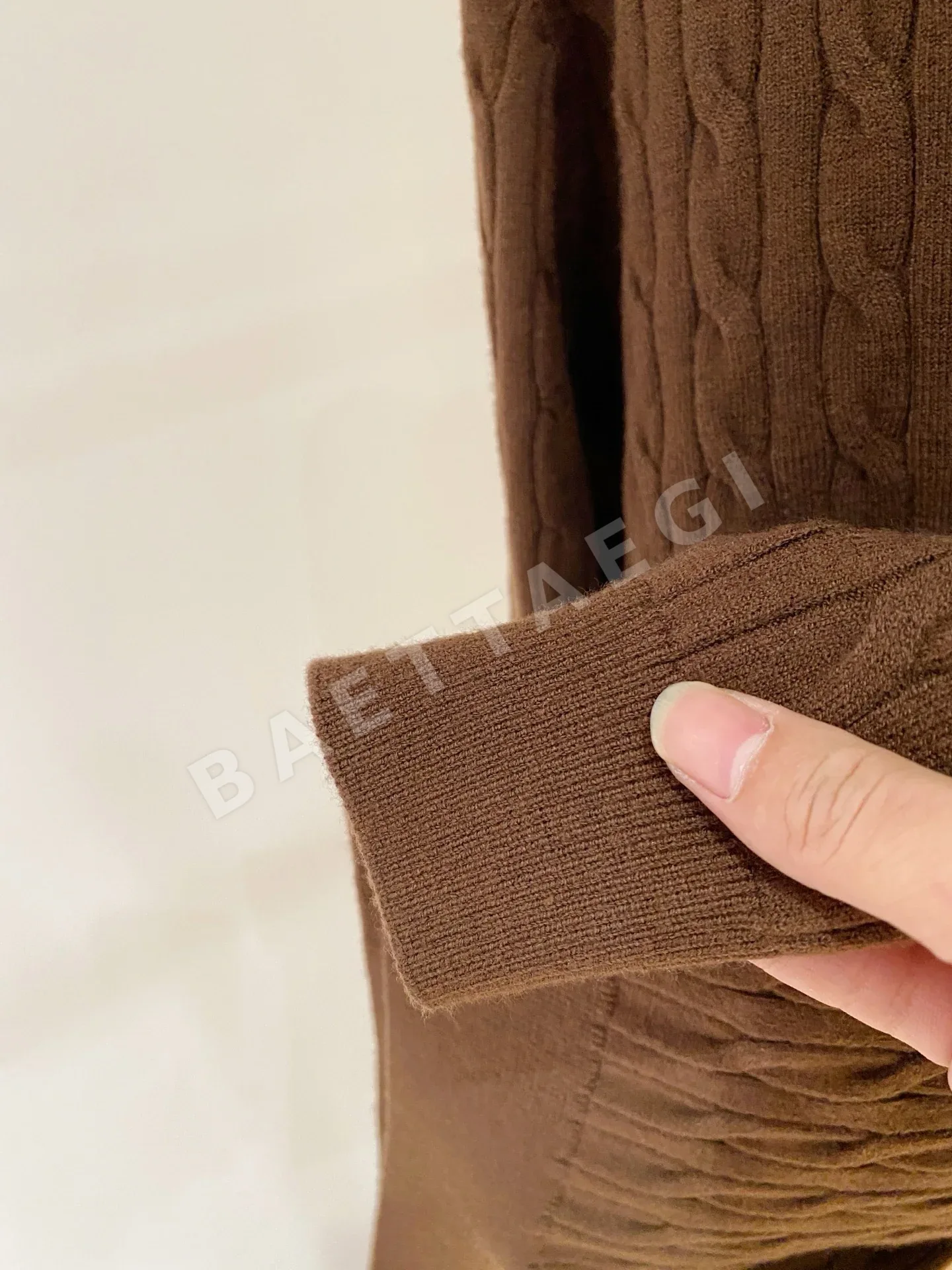 브루넬로쿠치넬리 남성 니트 상세 이미지 8