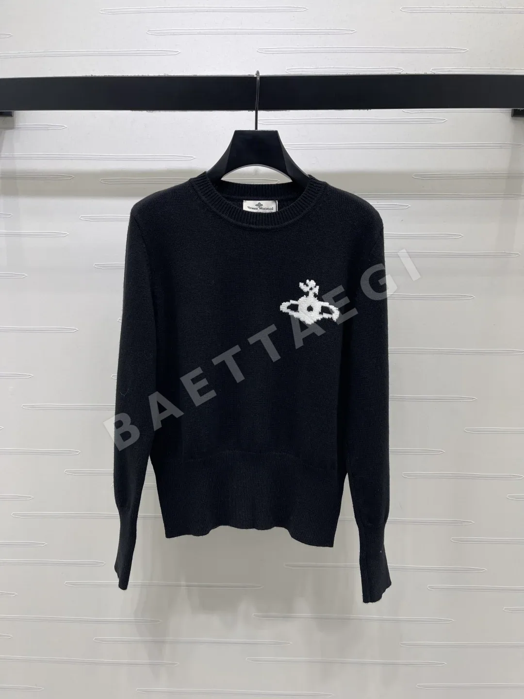 비비안웨스트우드 크루넥 울 혼방 여성 니트 151178