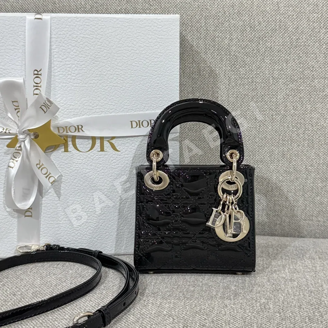 디올 블랙 에나멜 미니 가방 16140