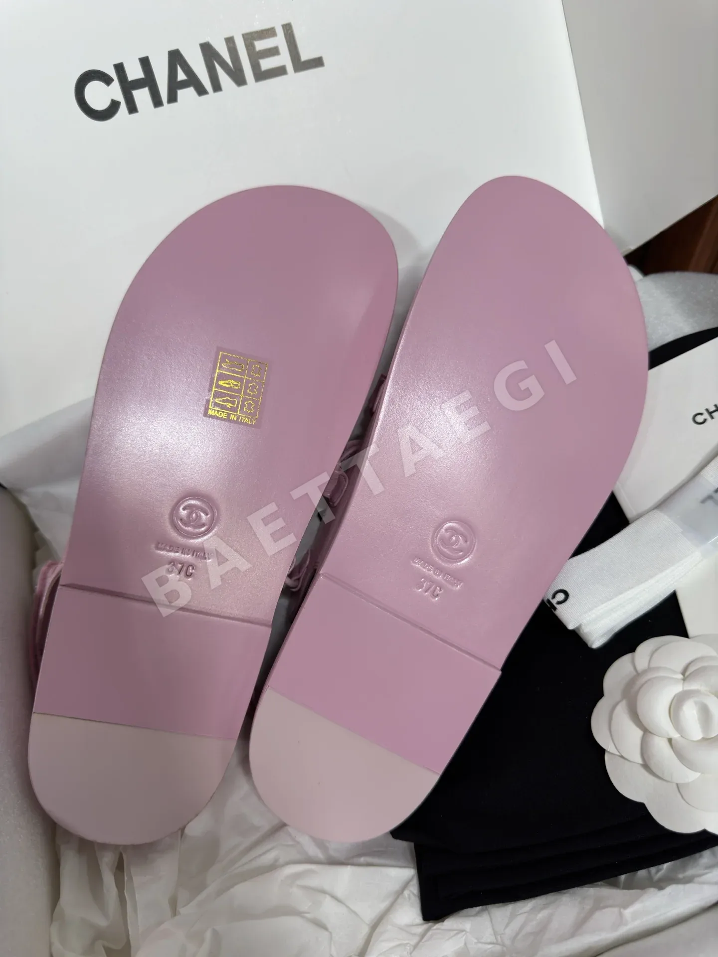 샤넬 스트랩 벨크로 양가죽 샌들 상세 이미지 8