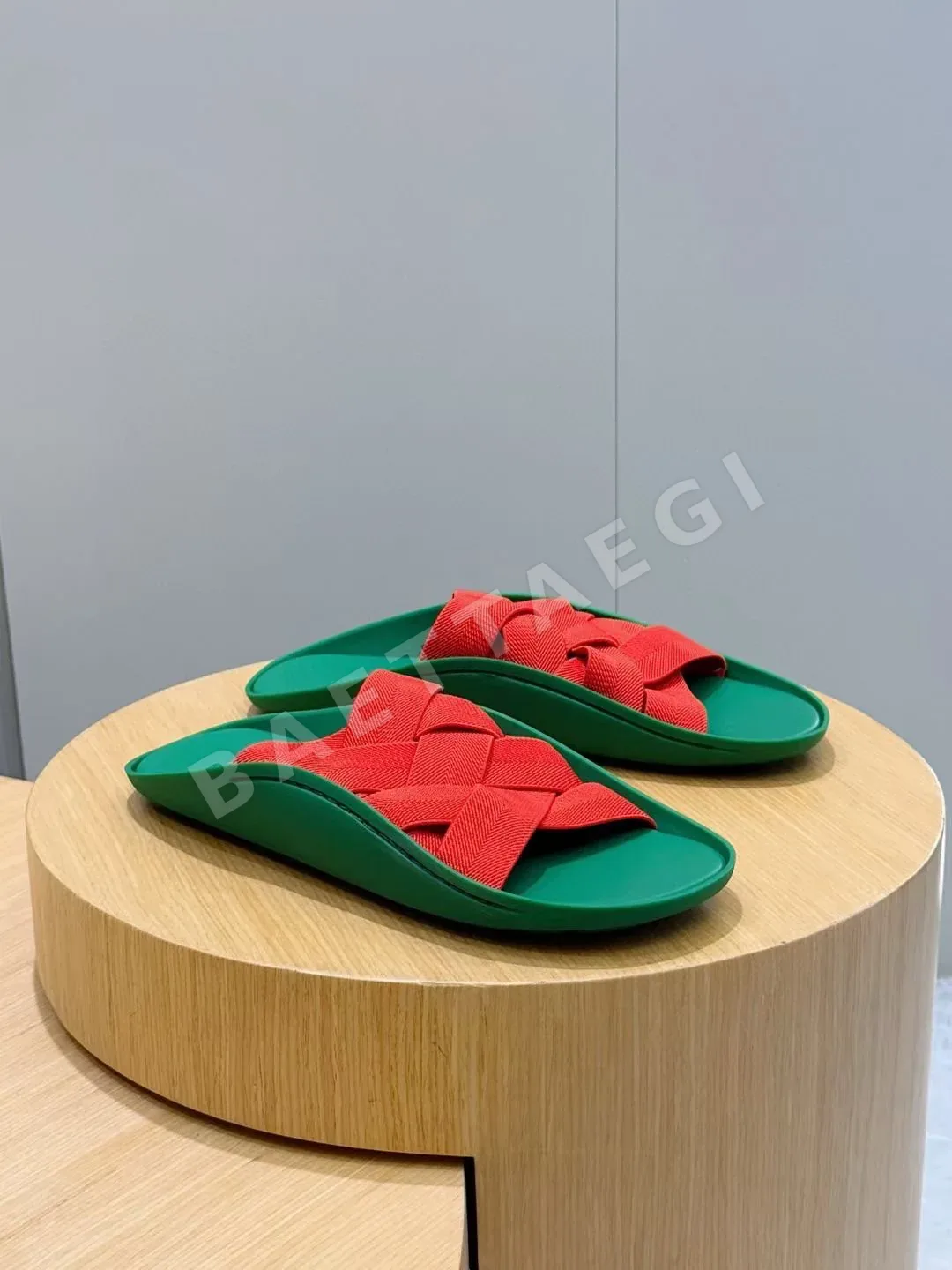보테가베네타 웨이브 뮬 샌들 상세 이미지 3