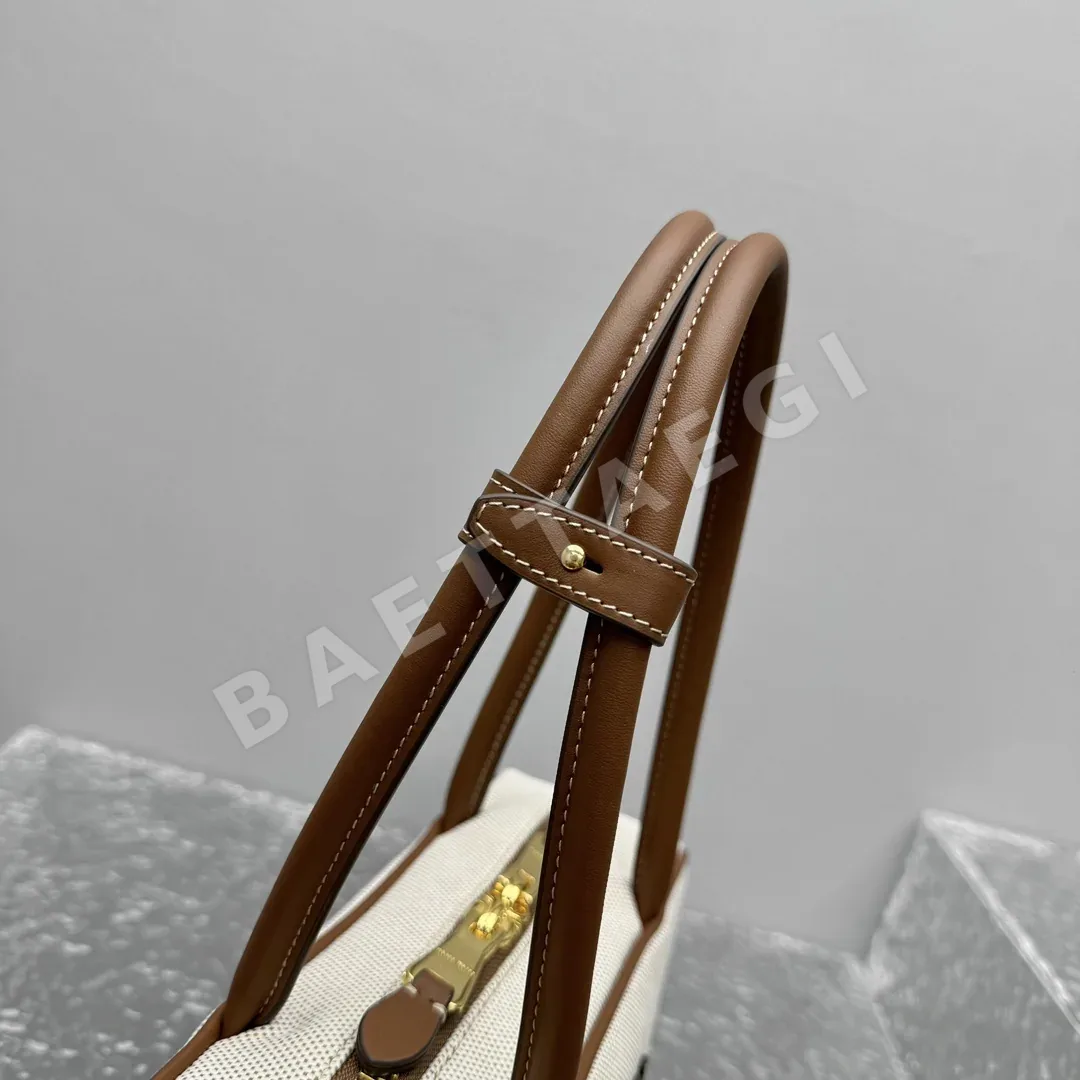 미우미우 캔버스 패치워크 보울링백 상세 이미지 11