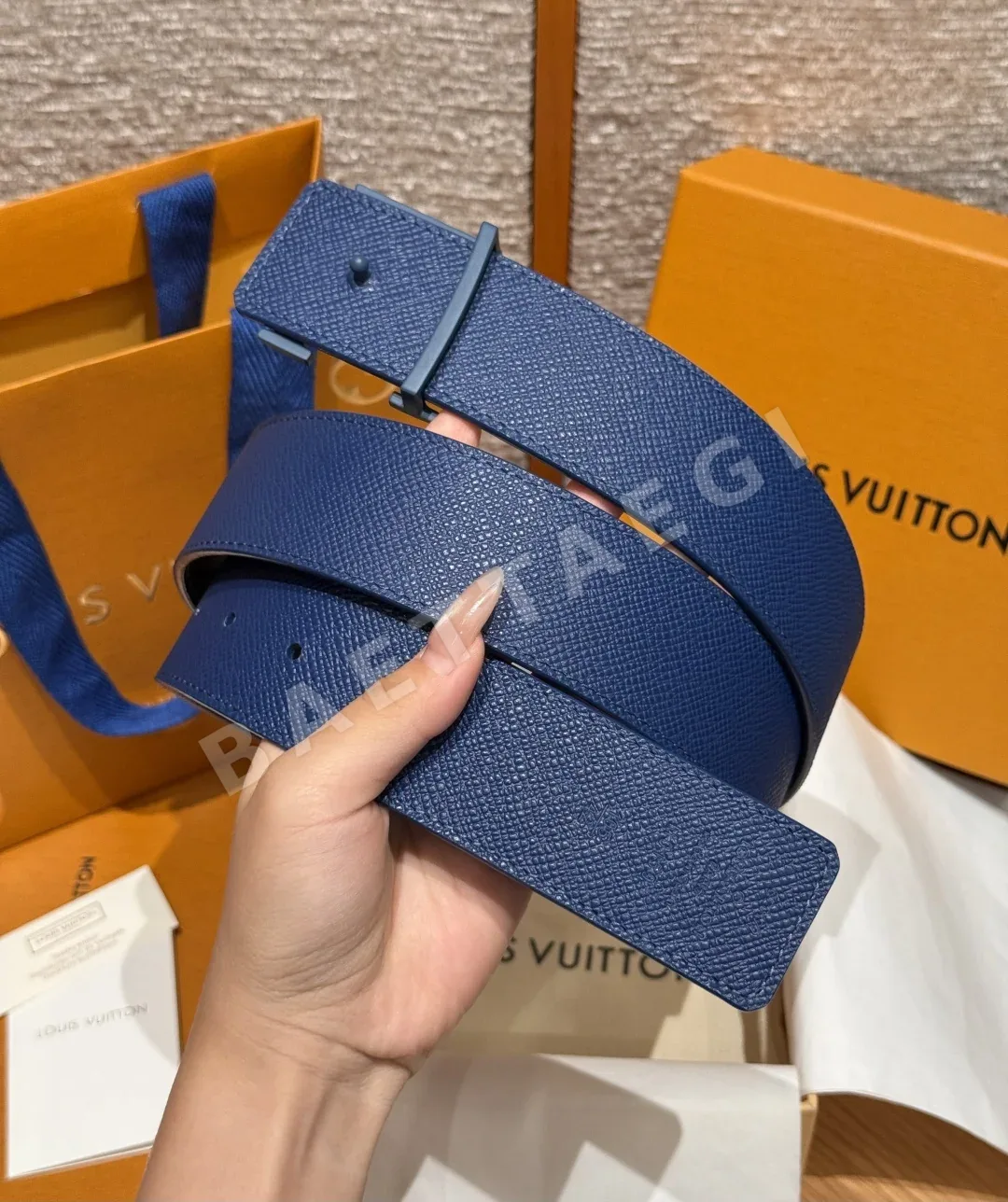 루이비통 디멘션 드리프트 40mm 타이거 아이 리버시블 벨트 상세 이미지 4