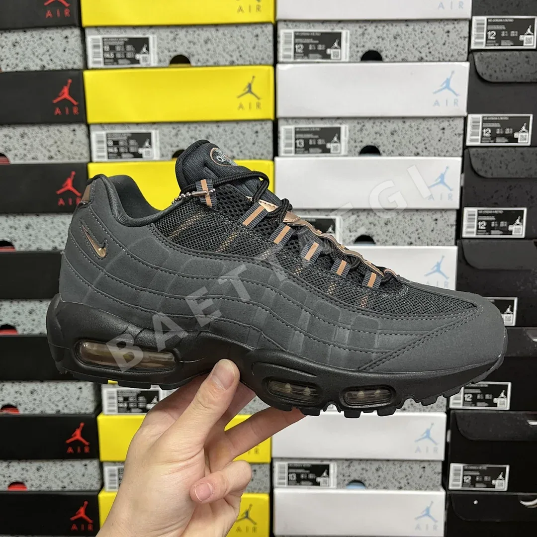 나이키 [GX] 에어 맥스 95 블랙 레드 그레이 HQ6457-001 201227 Nike Air Max 95 Central Cee Live 상세 이미지 10