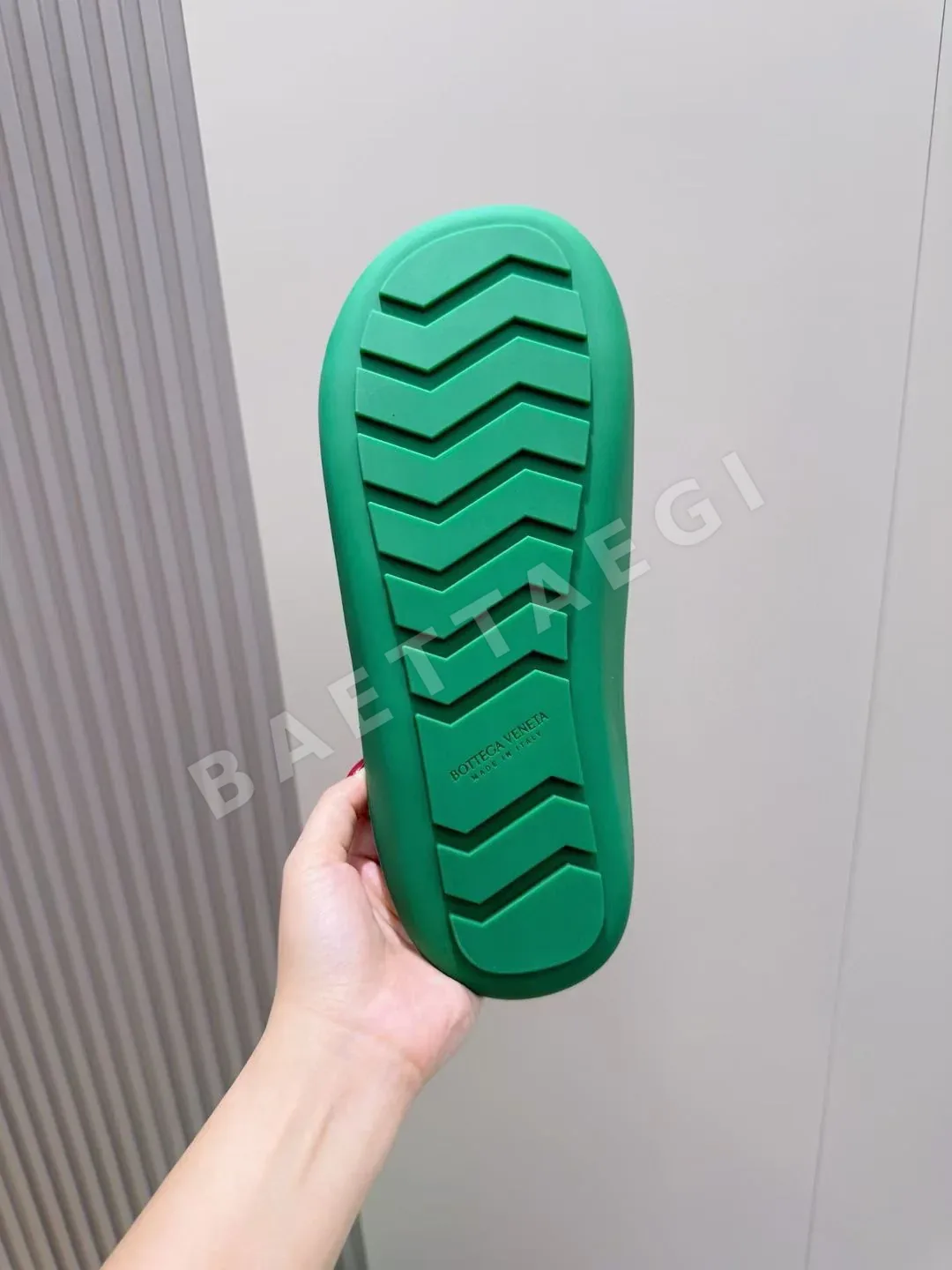 보테가베네타 웨이브 뮬 샌들 상세 이미지 8