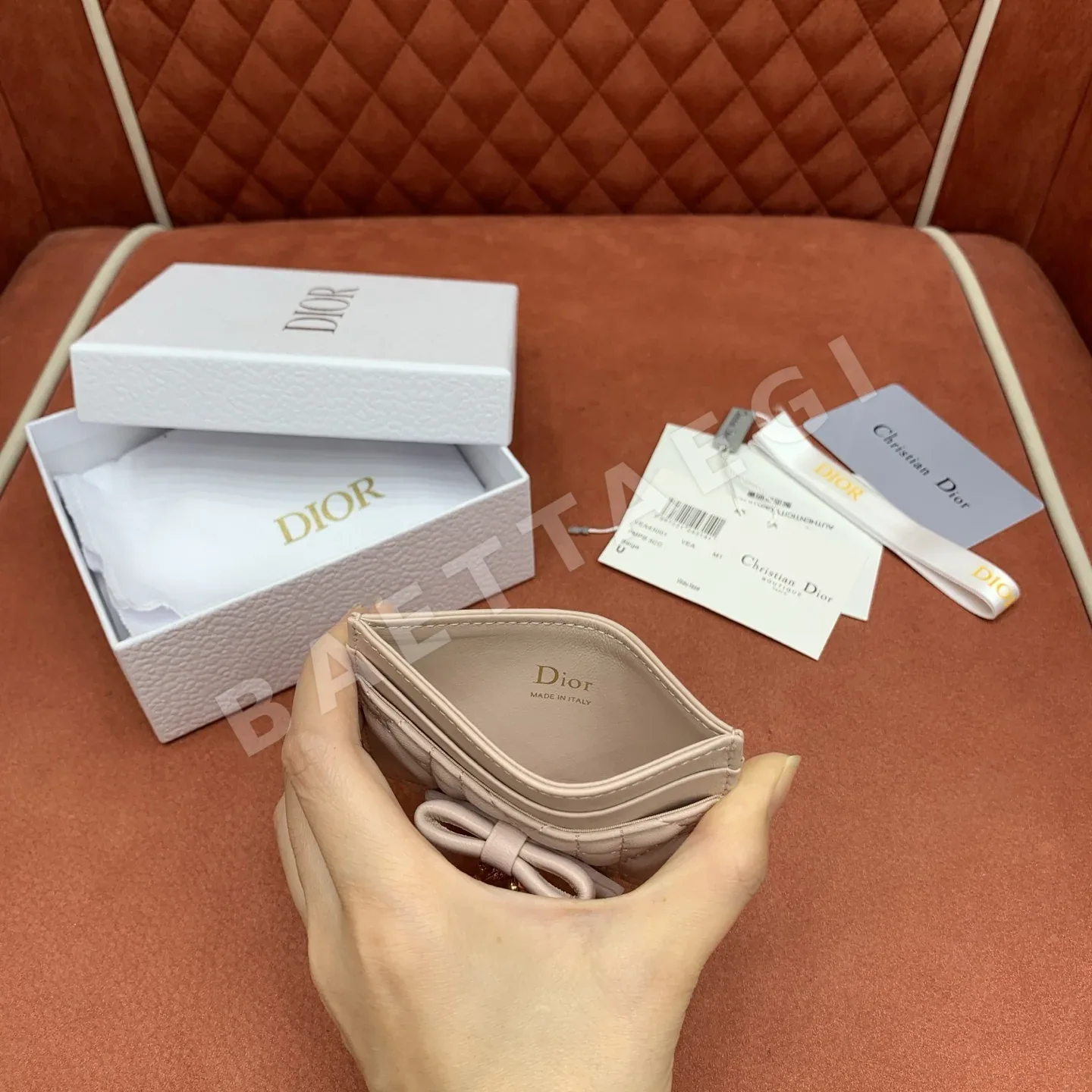 디올 리본 메탈 장식 램스킨 카드 지갑 상세 이미지 8