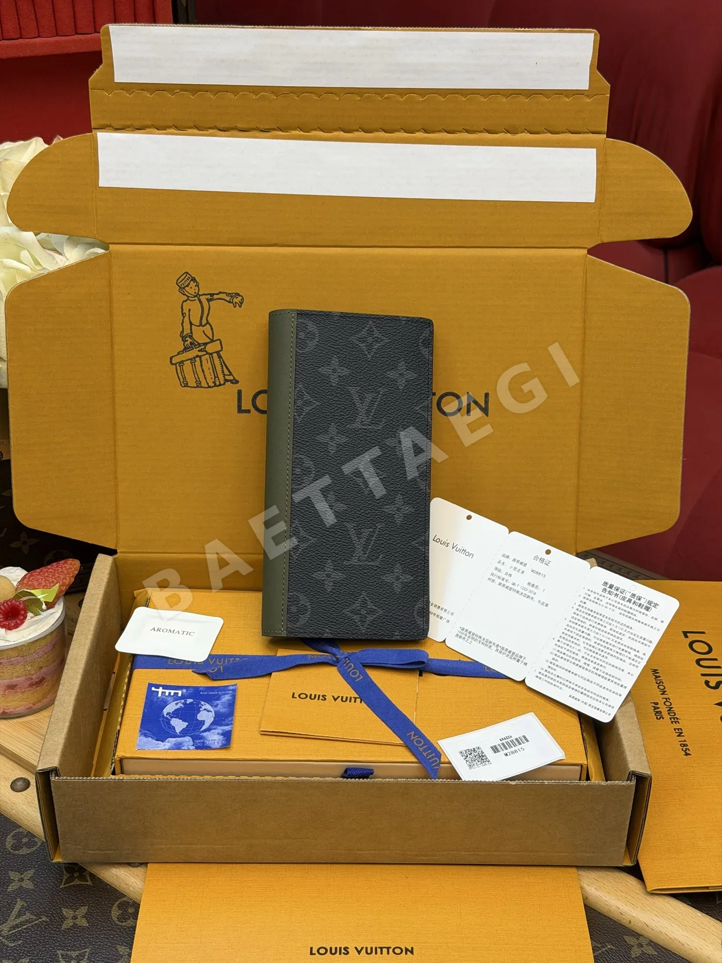 루이비통 브라자 모노그램 에클립스 지갑 164466
