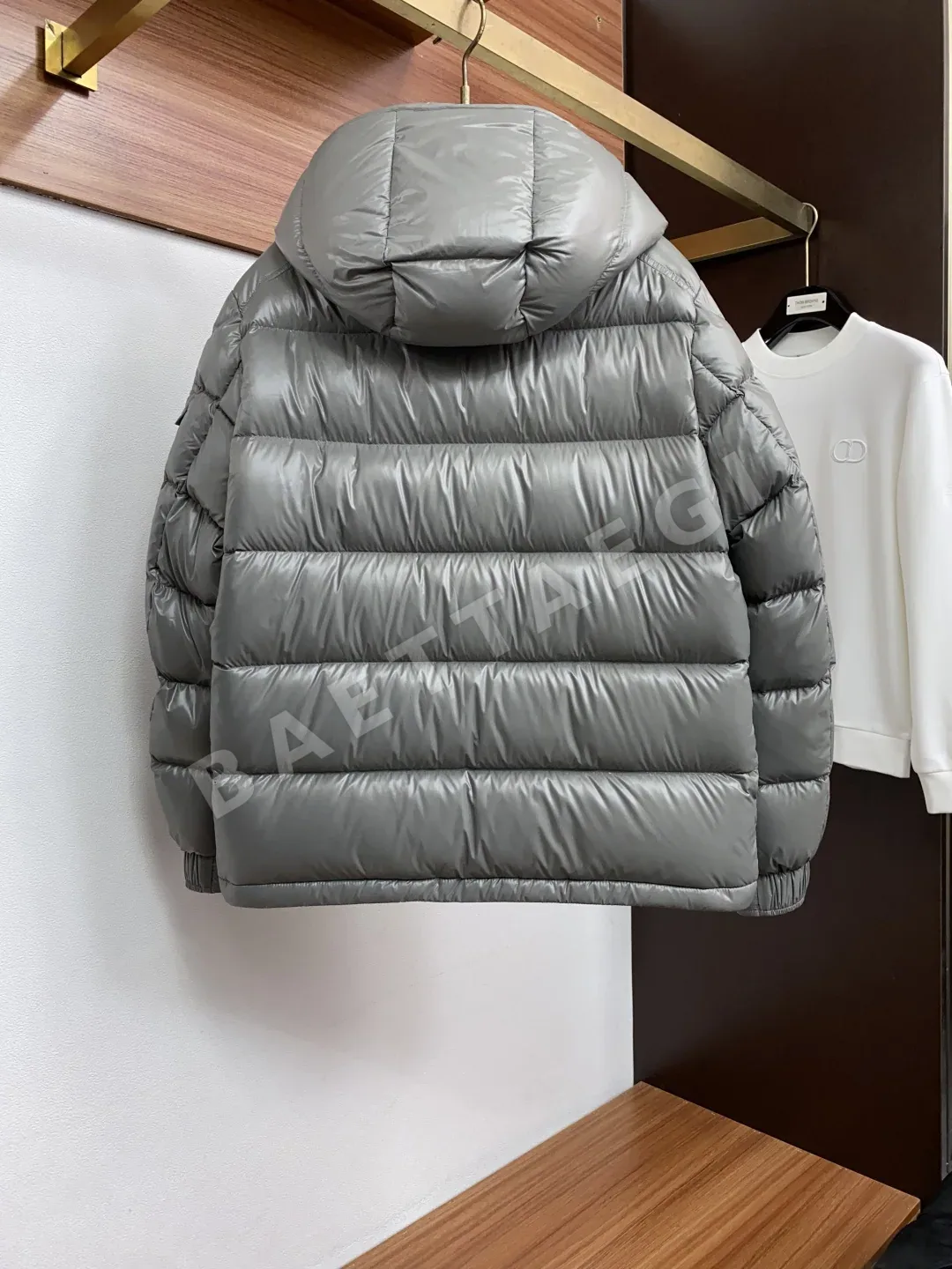 몽클레르 마야(Moncler Maya) 후드 쇼트 다운 자켓 상세 이미지 12