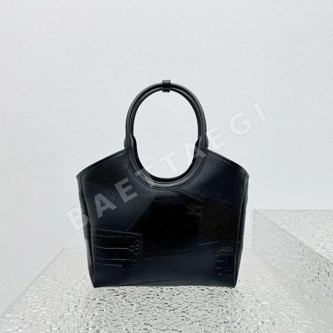 미우미우 블랙 패치워크 호보백 상세 이미지 3