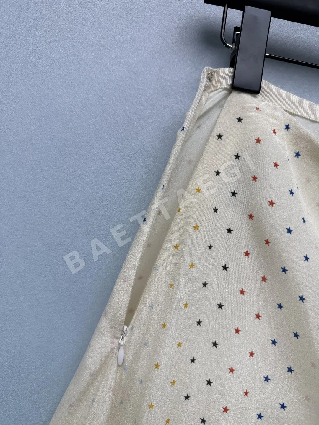 발렌티노 컬러풀 스타 새틴 미디 스커트 상세 이미지 7