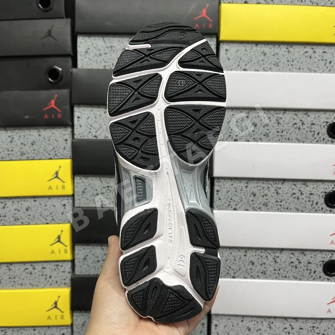 아식스 [RT] 젤 NYC 1201A789-100 200355 Asics Gel-NYC Yankees 상세 이미지 8
