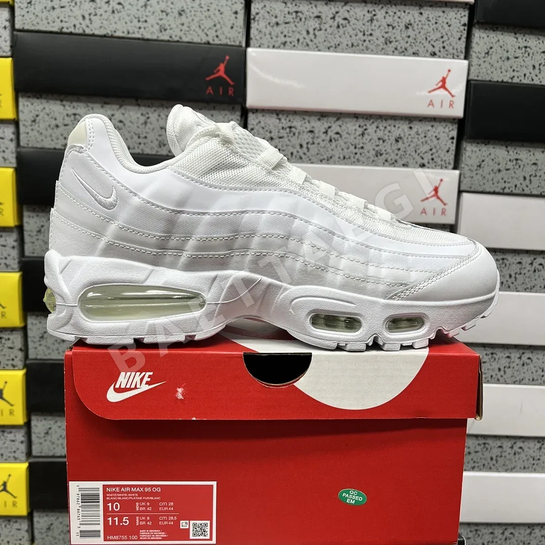 나이키 [WE] 에어 맥스 95 OG HM8755-100 201551 Nike Air Max 95 OG Big Bubble Triple